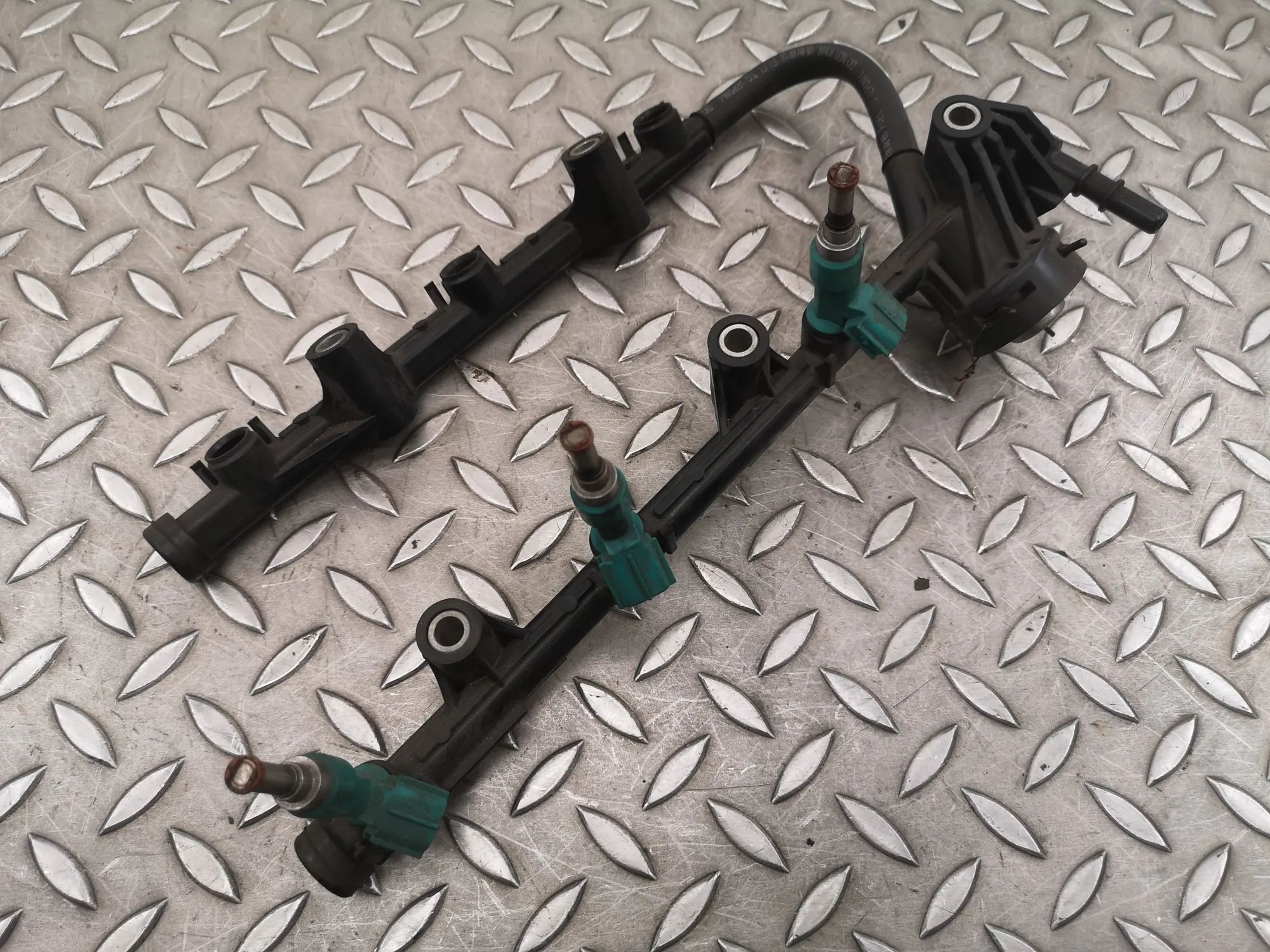 Lexus RX Fuel Rail Fuel rail — LEXUS RX (_L1_) (2008-2015) — 23250...