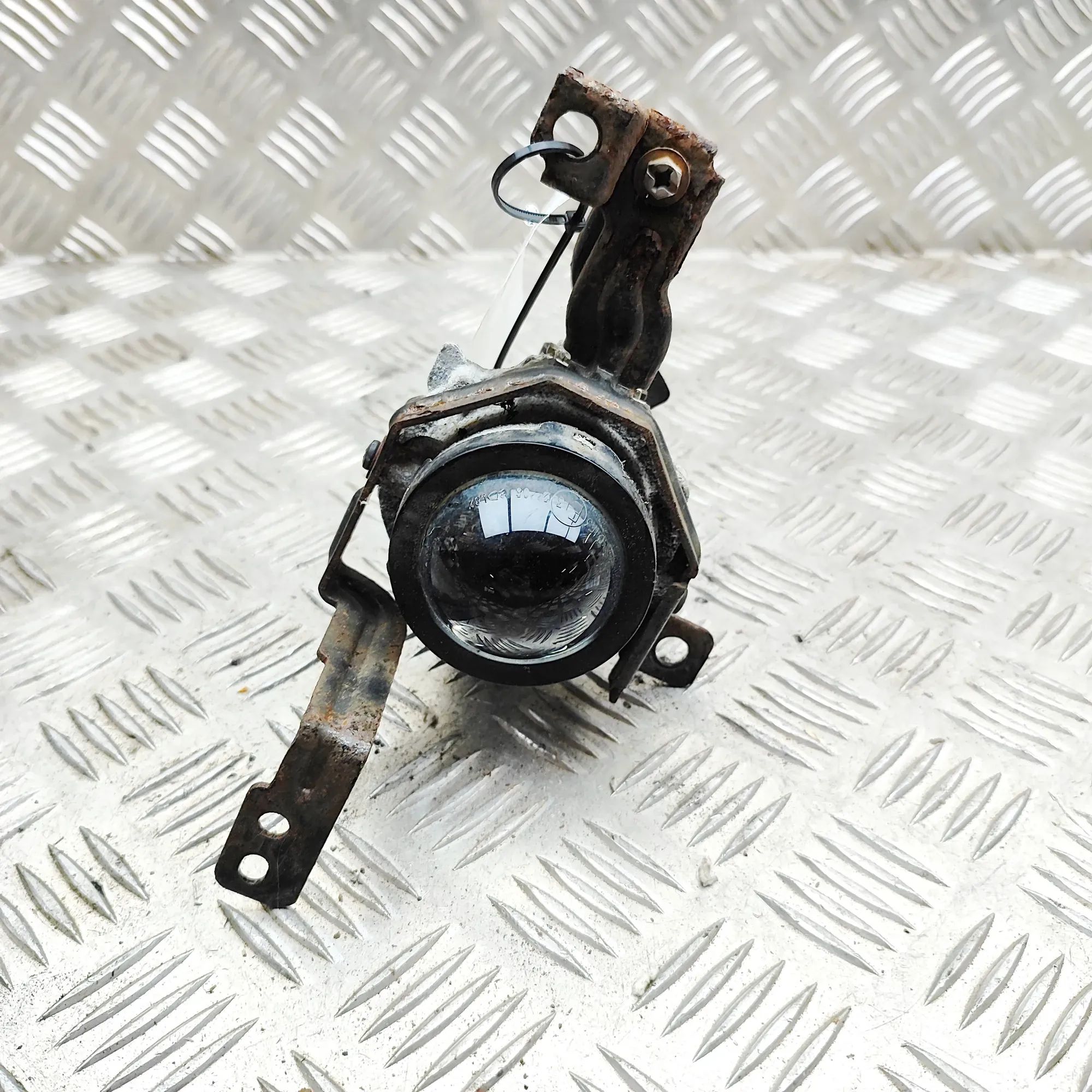 Kia Niro Front Right Fog Light Front Right Fog Light — KIA NIRO (2016-...) — 9...