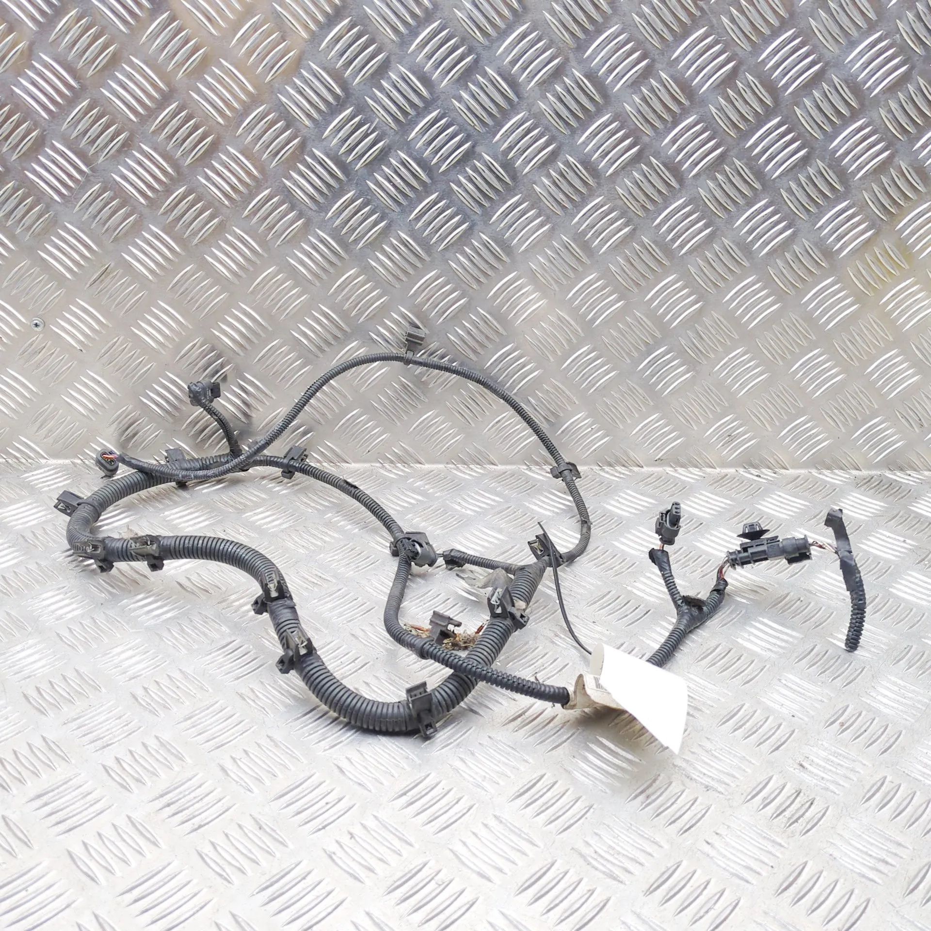 Alfa-Romeo Giulietta (940) Front Parking Sensor Wiring Loom Front Parking Sensor Wiring Loom — ALFA ROMEO G...