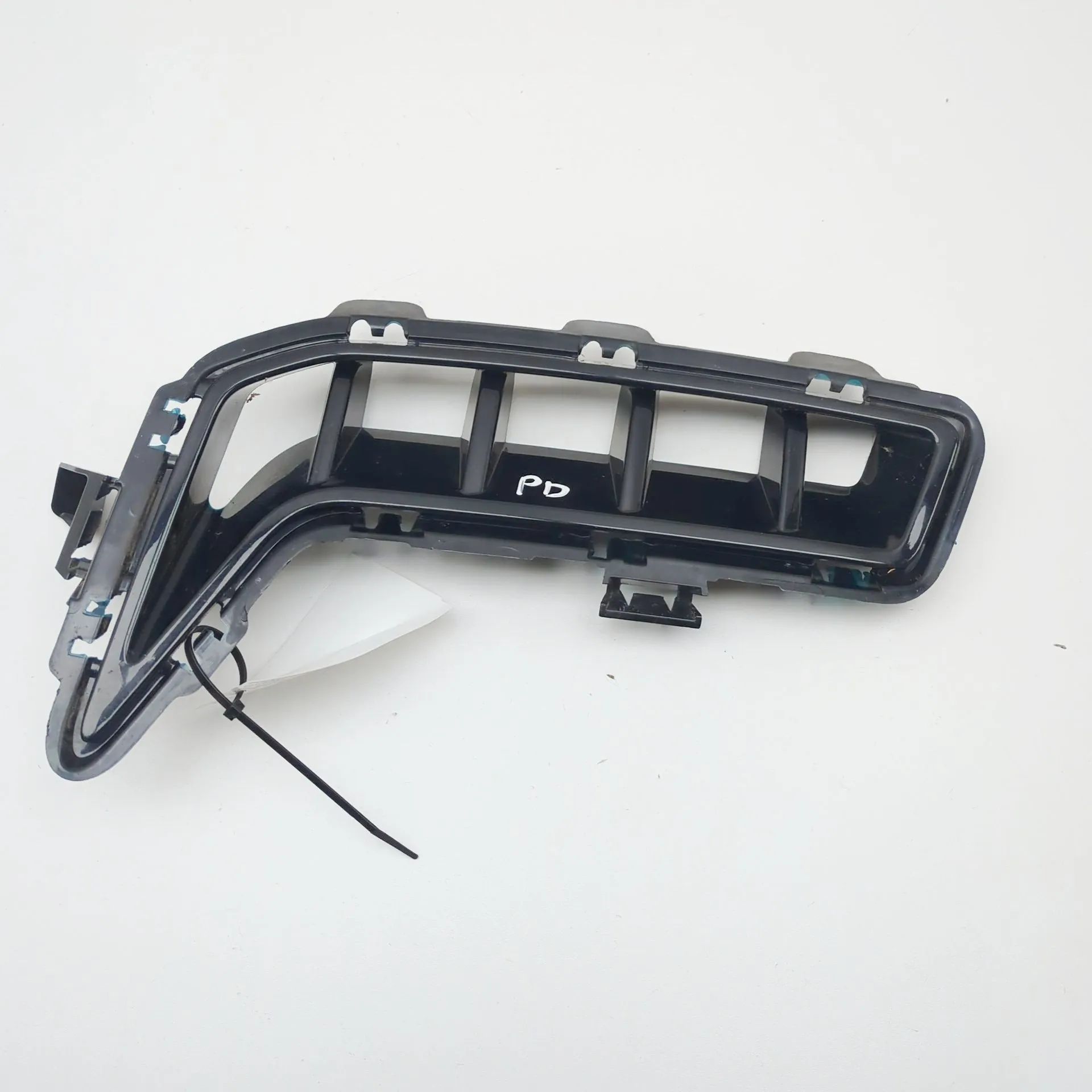BMW X5 (G05) Front Right Grill Front Right Grill — BMW X5 (G05) (2018-...) — 8...