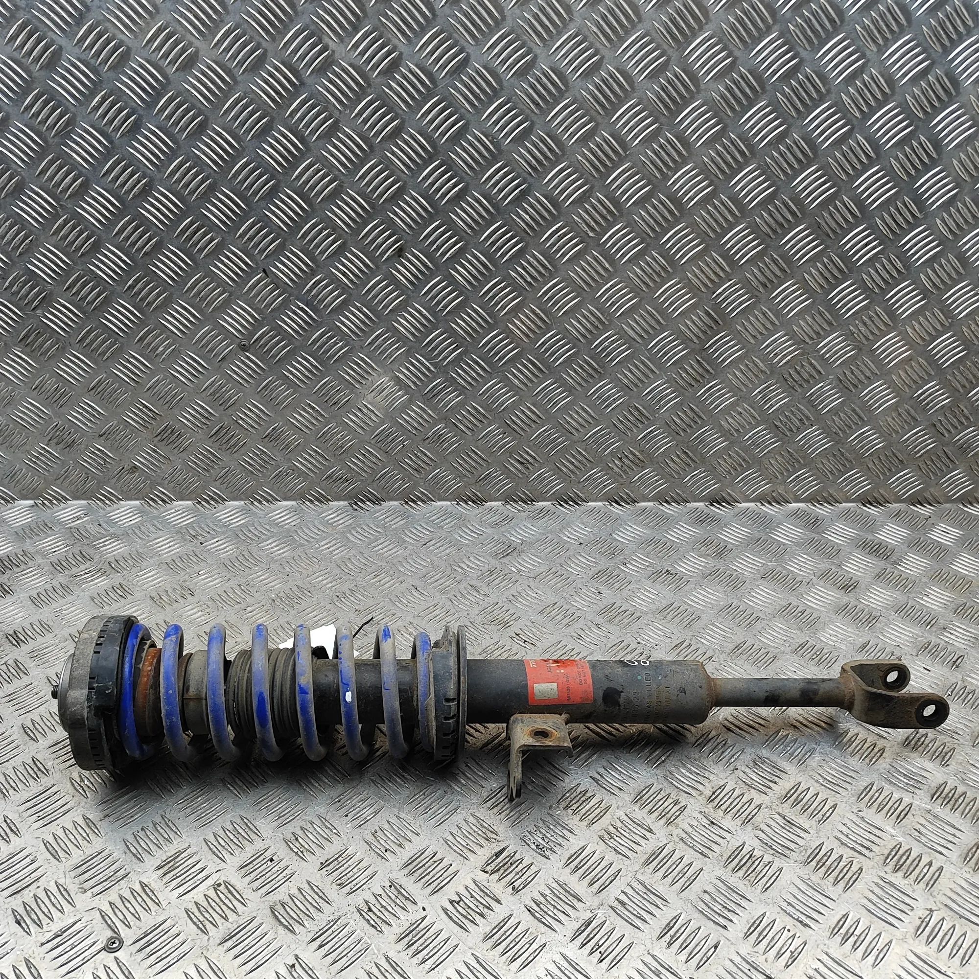 BMW 5 (F10 / F11) Shock absorber — front right Shock absorber — front right — BMW 5 SERIES (F1...