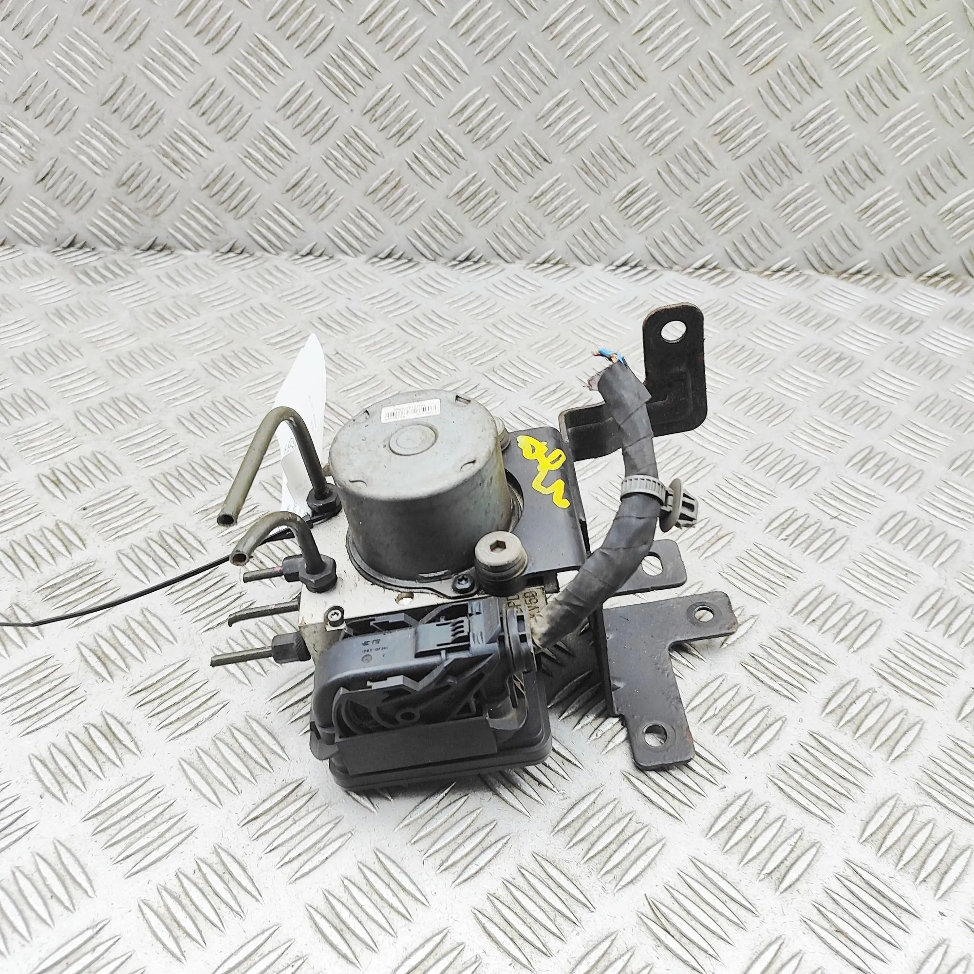Hyundai Santa Fe ABS Hydraulipumppu ABS Pump — HYUNDAI SANTA (FÉ III DM) (2012-...)...