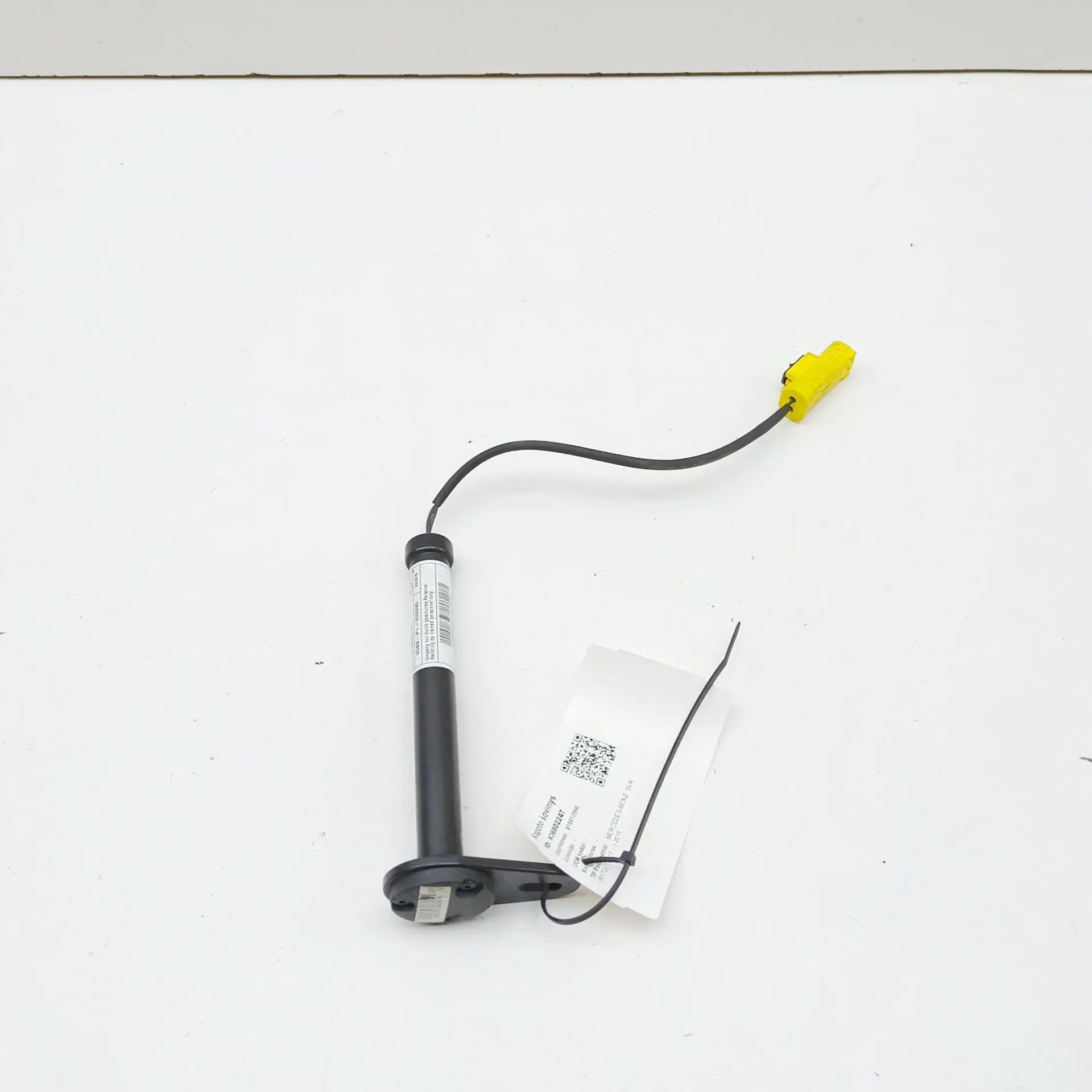 Mercedes-Benz SLK (R171) Hood Hinge Actuator Hood Hinge Actuator — MERCEDES BENZ SLK (R172) ...