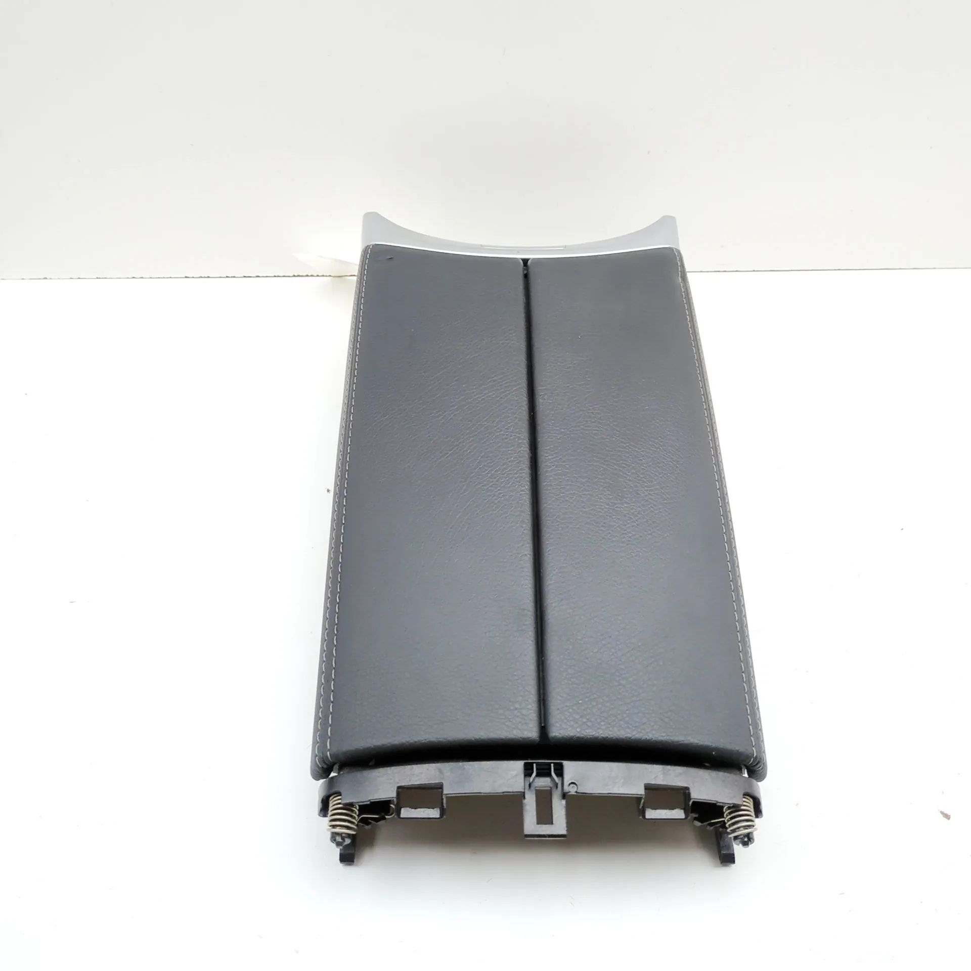 Mercedes-Benz GLC (X253) Käsinoja Armrest — MERCEDES BENZ GLC (C253) (2016-...) —...