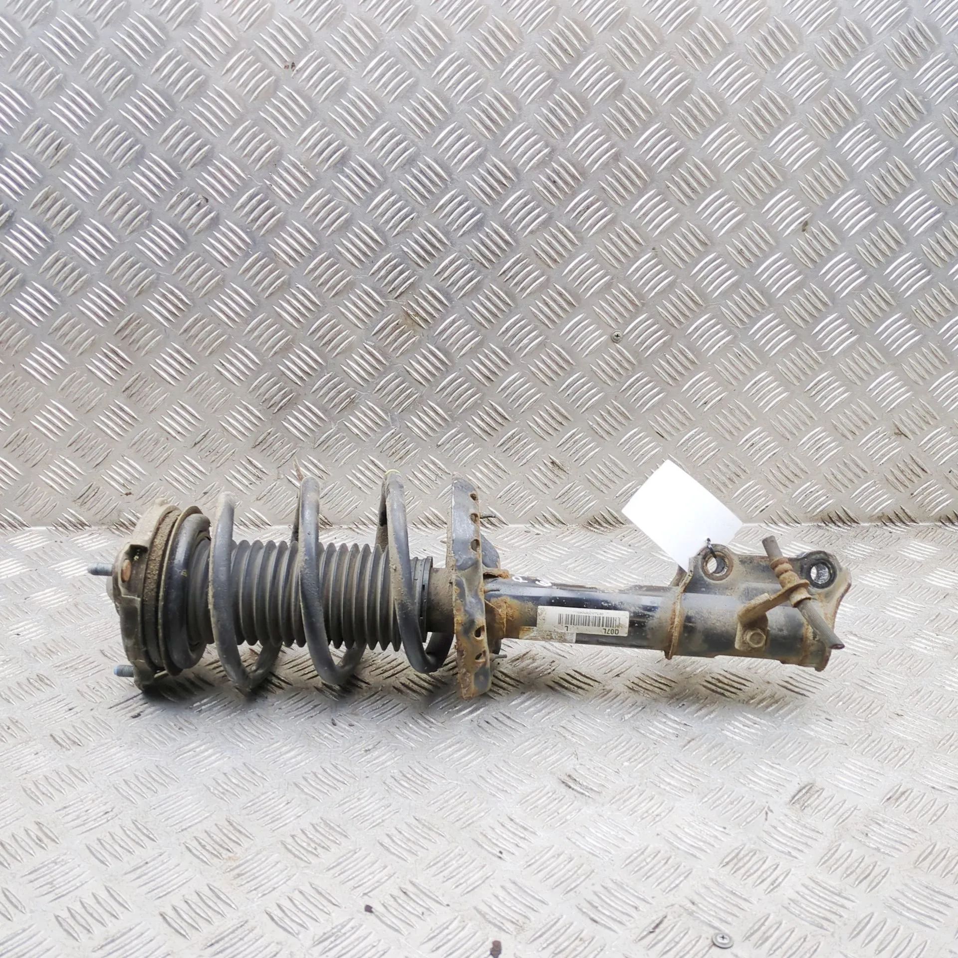 Kia Niro Shock absorber — front left