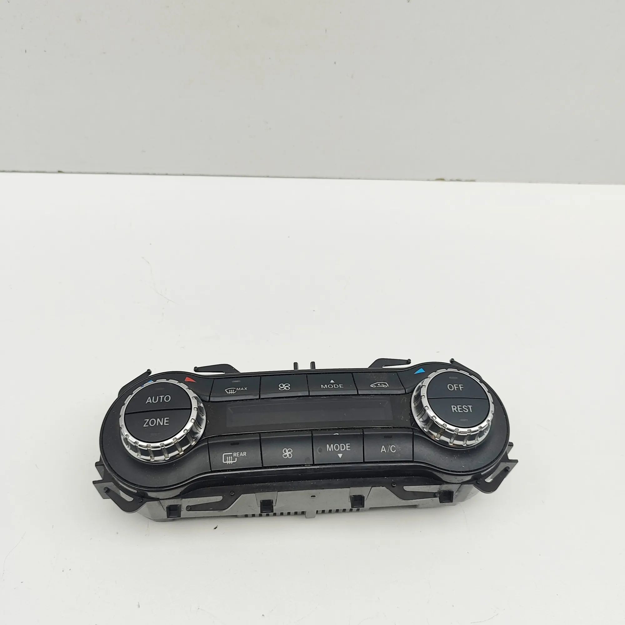 Mercedes-Benz CLA (C117) Climate control unit