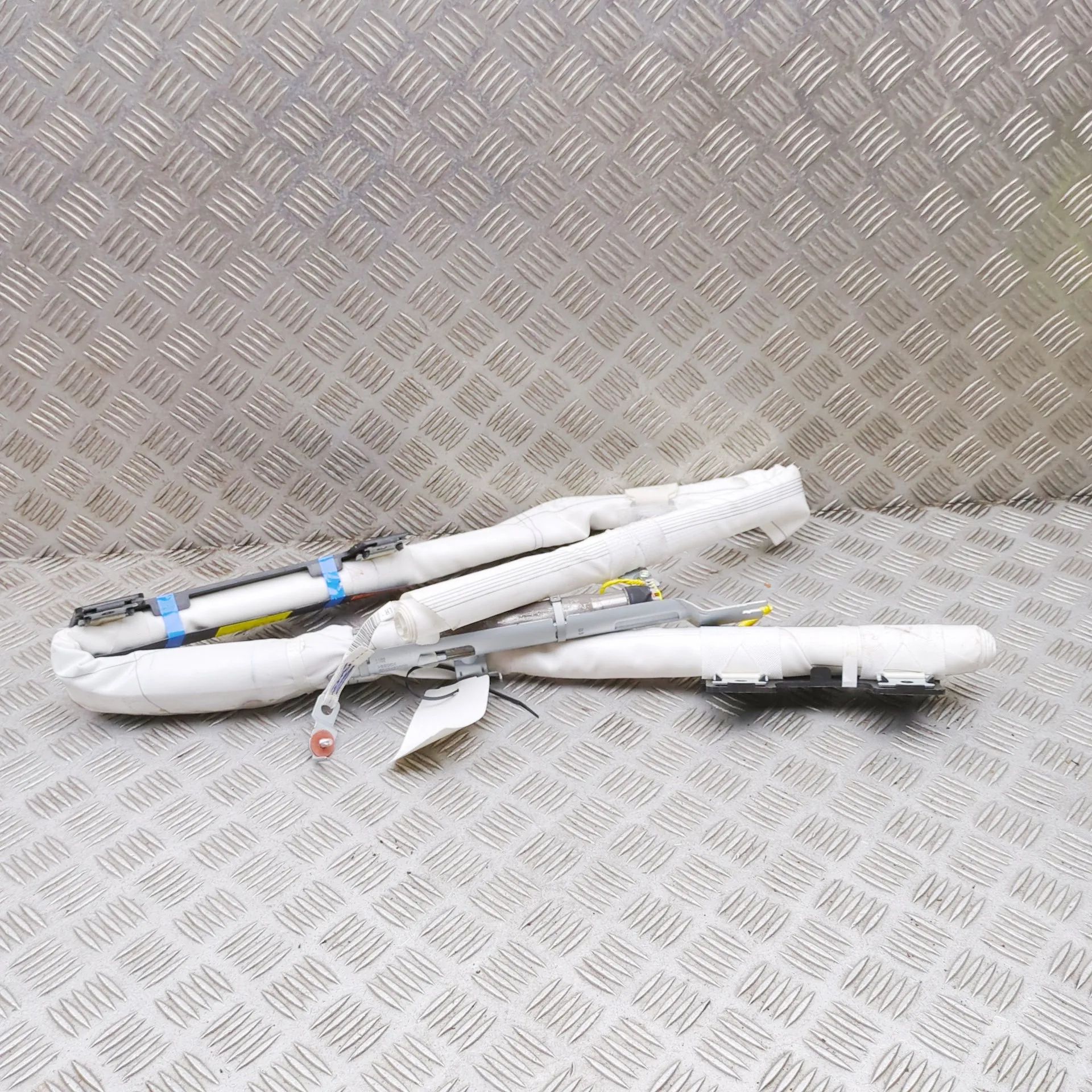 Kia EV6 Left Side Roof Safety Curtain SRS Left Side Roof Safety Curtain SRS — KIA EV6 (CV...