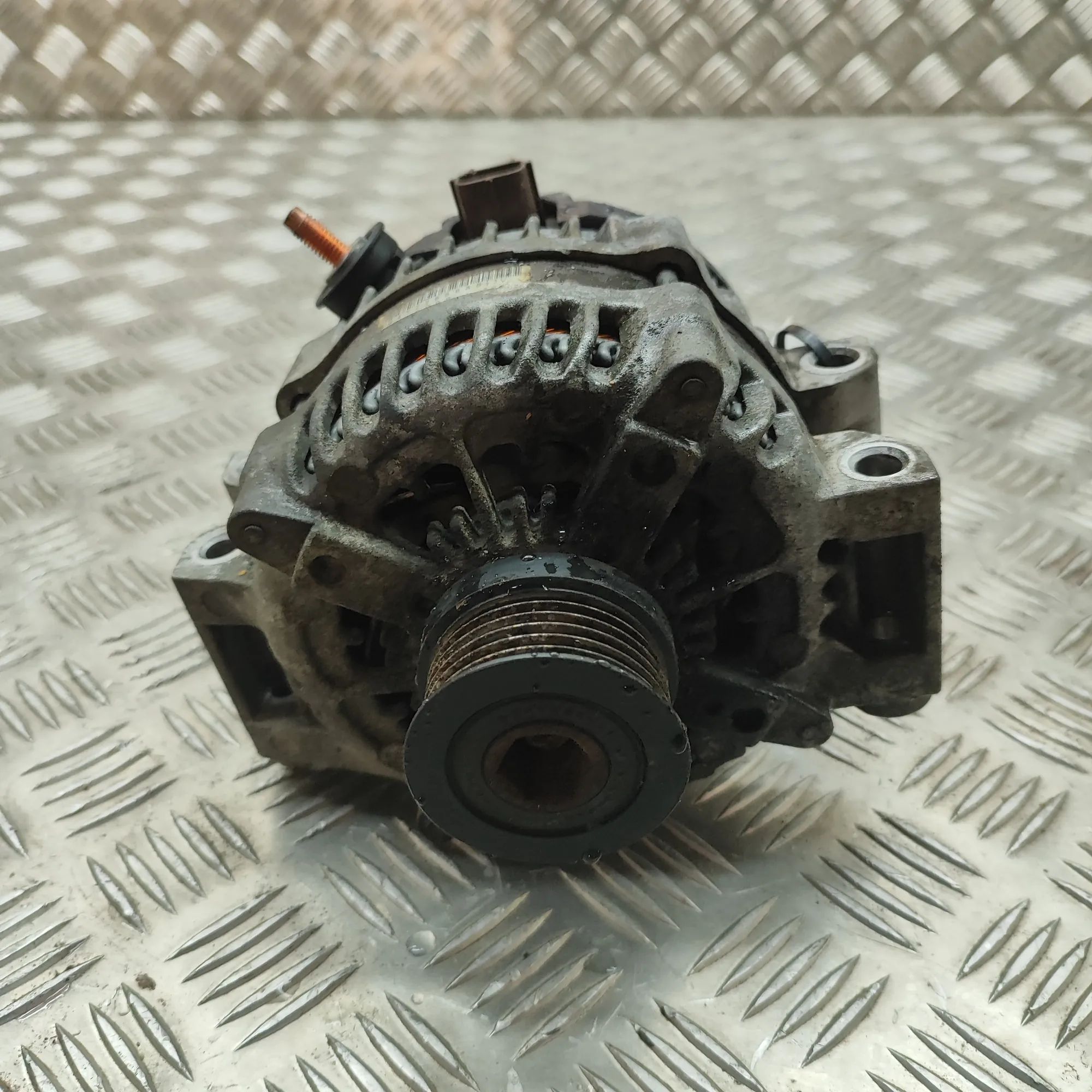 Chrysler Grand Voyager / Town & Country Alternator Alternator — CHRYSLER GRAND (VOYAGER V RT) (200...