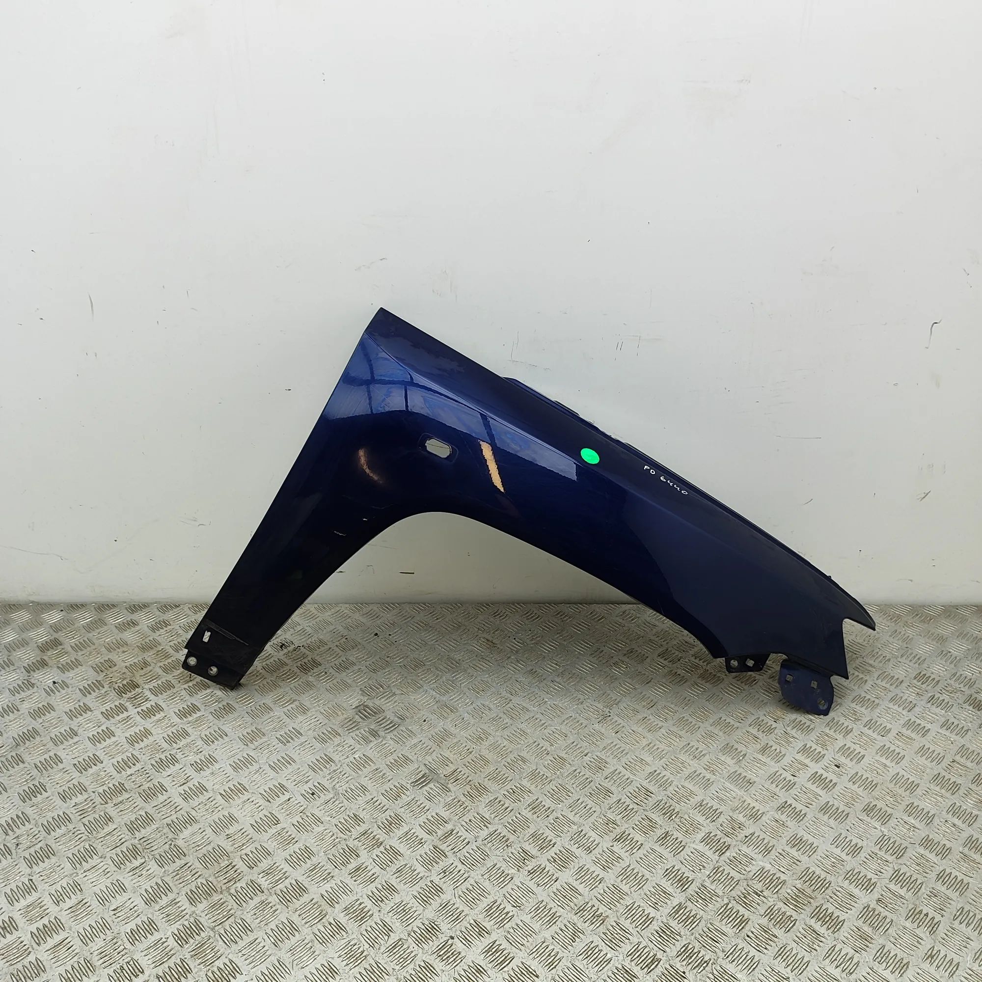 Jeep Compass Front Right Fender Front Right Fender — JEEP COMPASS (MK49) (2006-...