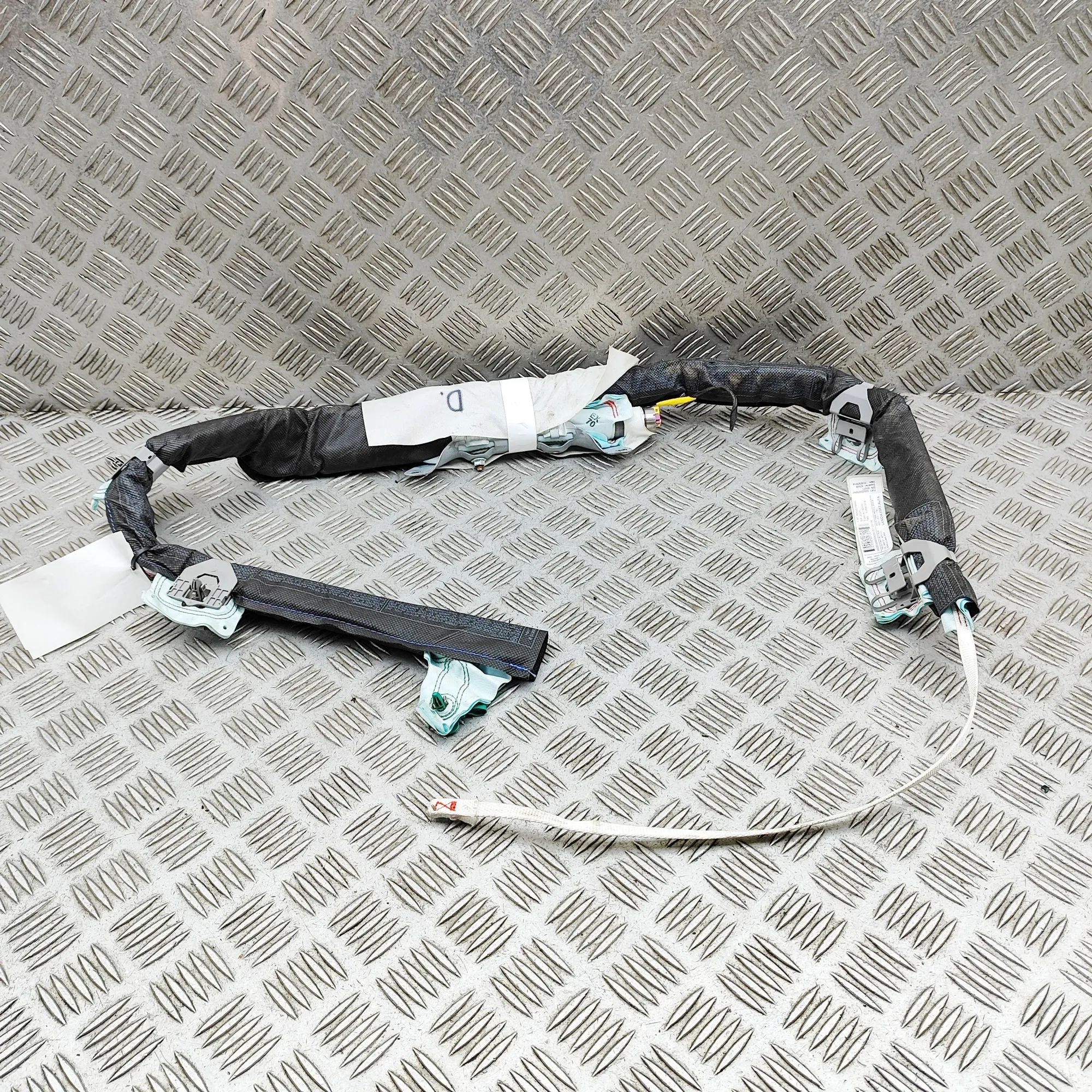 Alfa-Romeo Giulietta (940) Right Side Roof Safety Curtain SRS Right Side Roof Safety Curtain SRS — ALFA ROMEO...