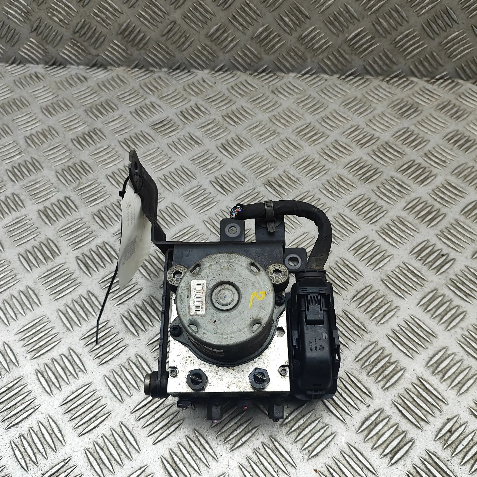 Hyundai Santa Fe ABS Hydraulipumppu ABS Pump — HYUNDAI SANTA (FÉ III DM) (2012-...)...