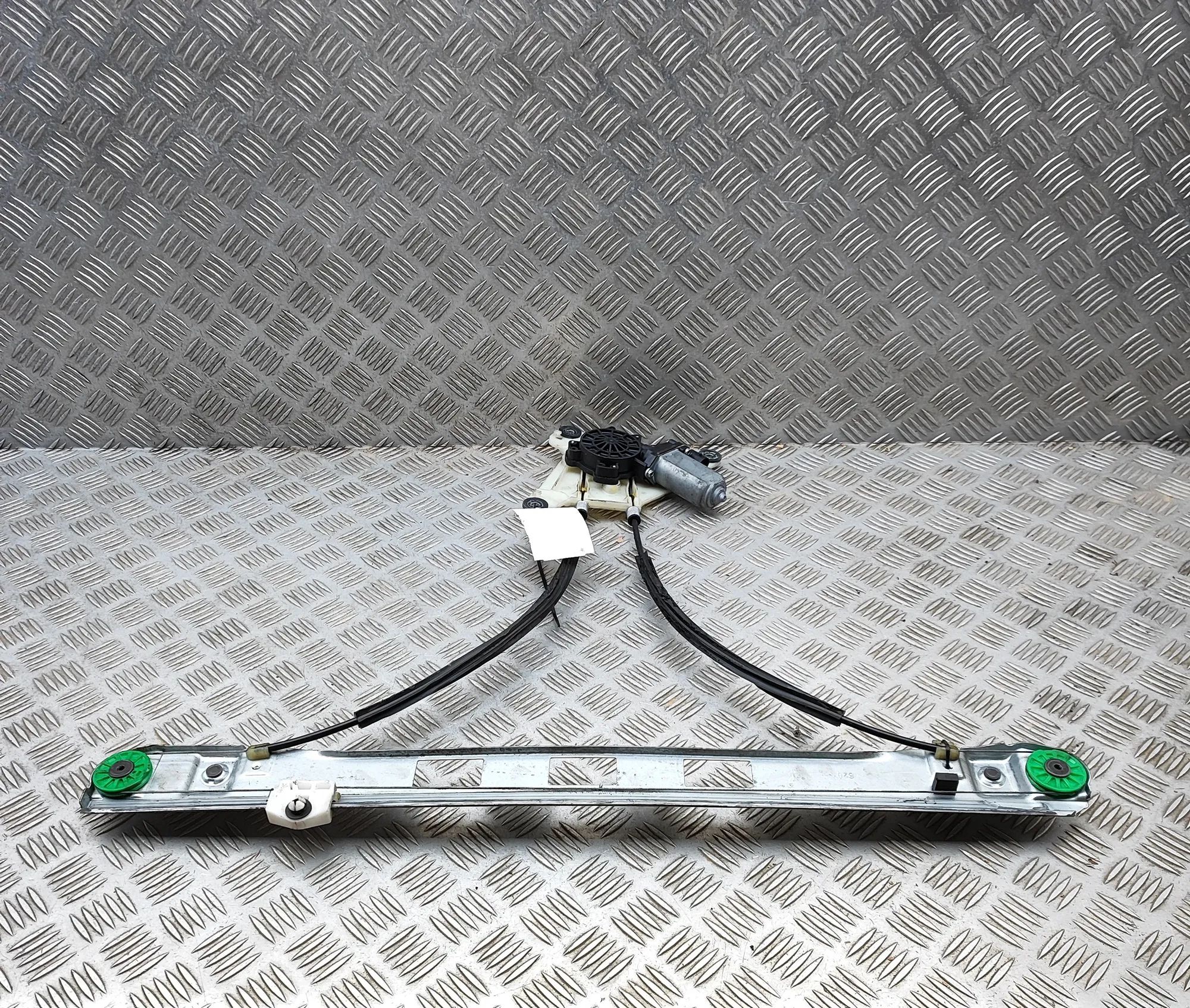 Renault Master Front Right Door Window Regulator Front Right Door Window Regulator — RENAULT MAS...