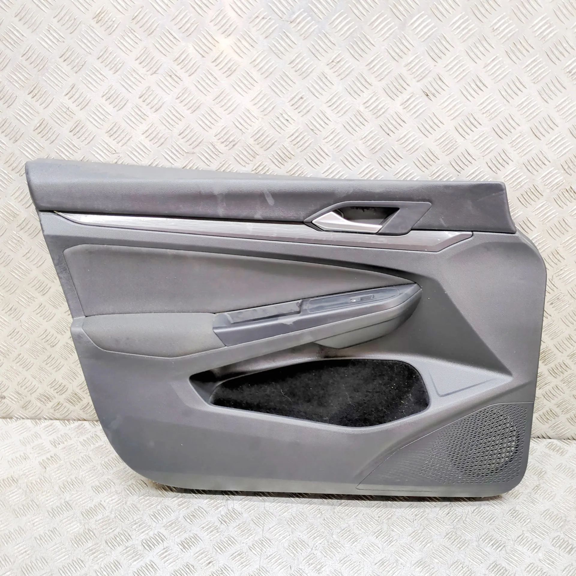 Volkswagen Golf 8 Front Left Door Panel Front Left Door Panel — VW GOLF VIII VARIANT (C...
