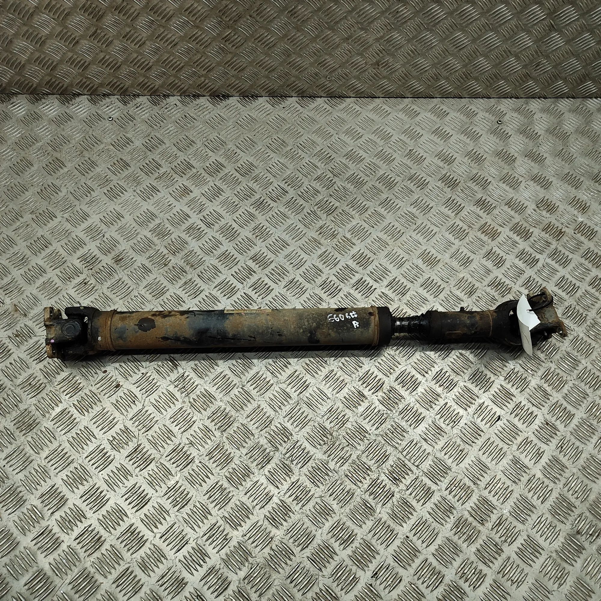Mitsubishi L200 Gearbox Short Propshaft Gearbox Short Propshaft — MITSUBISHI L (200 / T...