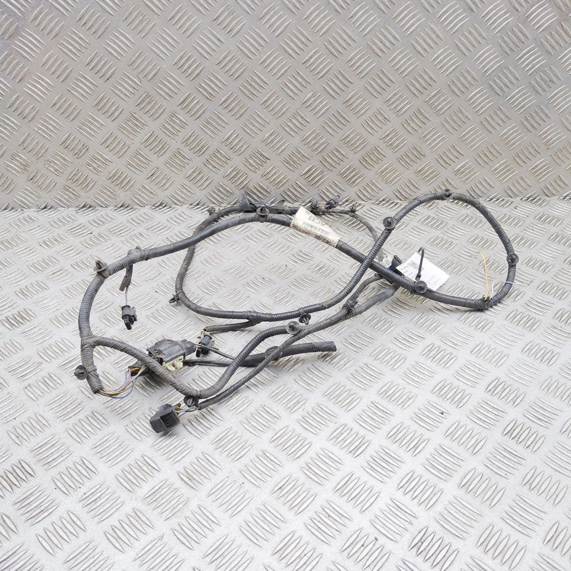 Land Rover Range Rover Evoque Front Parking Sensor Wiring Loom Front Parking Sensor Wiring Loom — LAND ROVER R...