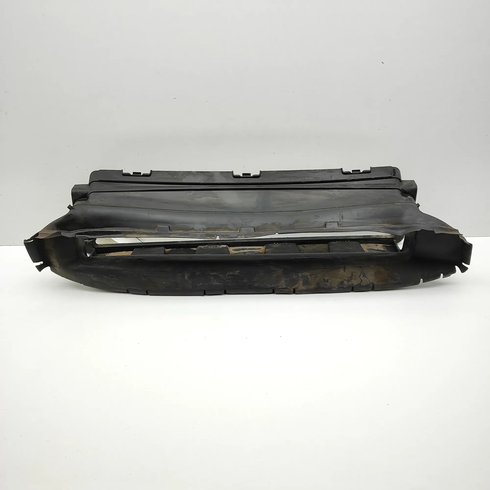 Volvo V40 Radiator Air Guide Duct Radiator Air Guide Duct — VOLVO V40 (Hatchback)...