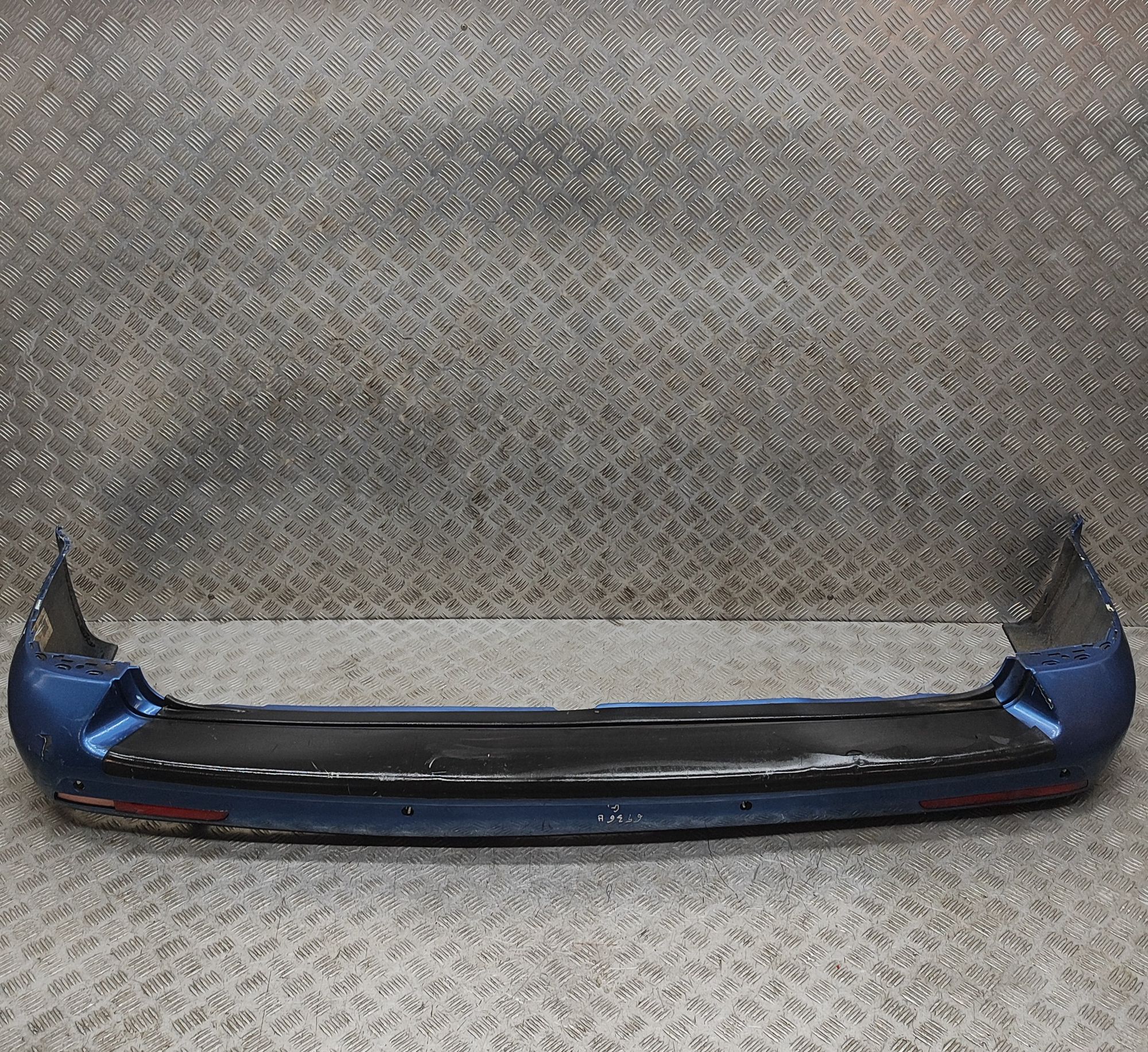 Volkswagen Transporter (T5, Caravelle, Multivan) Bumper rear Bumper rear — VW TRANSPORTER (V T5 Van) (2003-2...