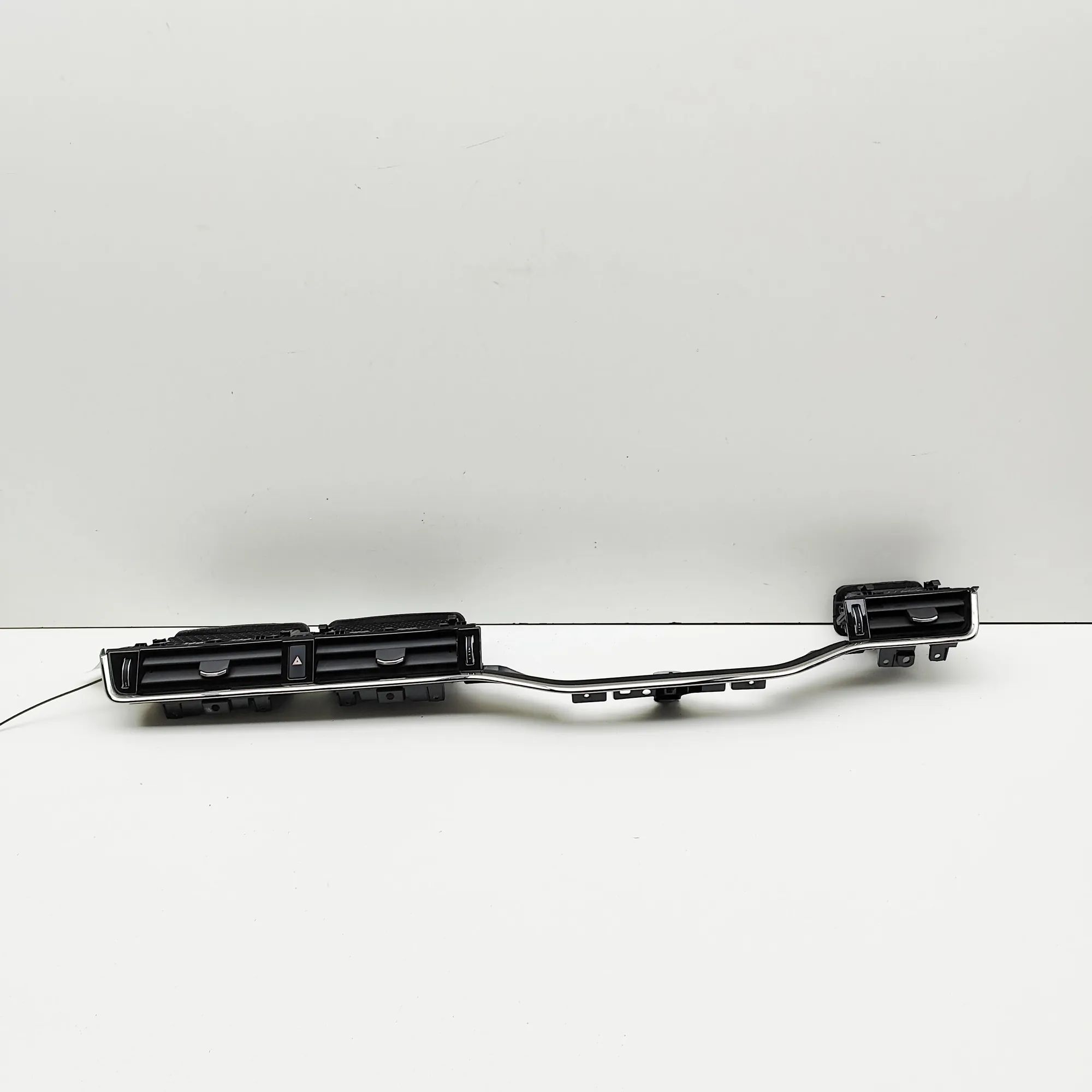 Land Rover Range Rover Evoque Dashboard Trim Dashboard trim — LAND ROVER RANGE ROVER EVOQUE ...
