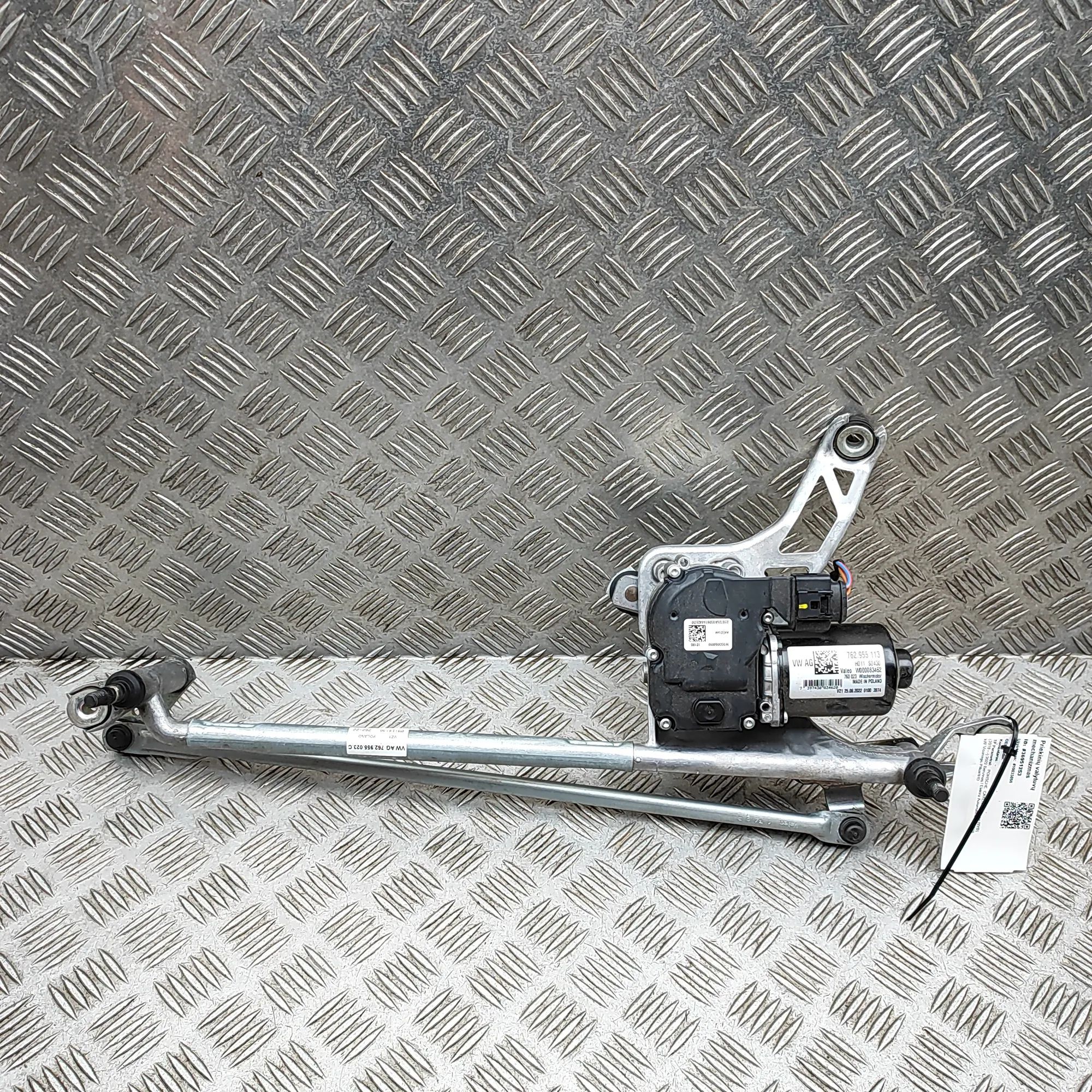 Porsche Cayenne Front Windshield Wiper Mechanism Front Windshield Wiper Mechanism — PORSCHE CAYE...