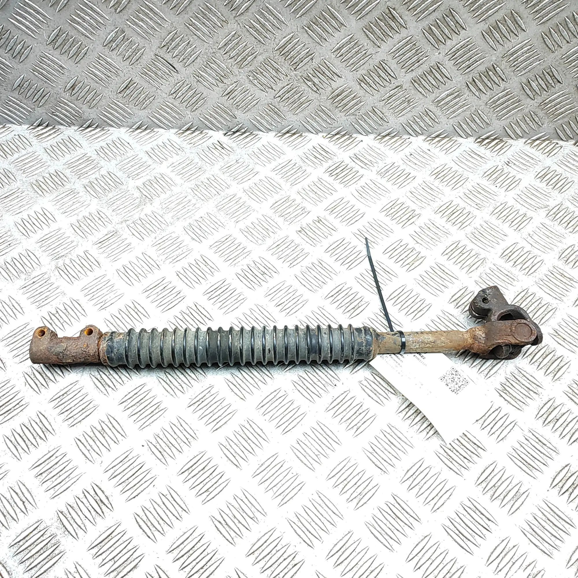 Toyota Land Cruiser 100 Steering Column Shaft Joint Steering Column Shaft Joint — TOYOTA LAND CRUIS...