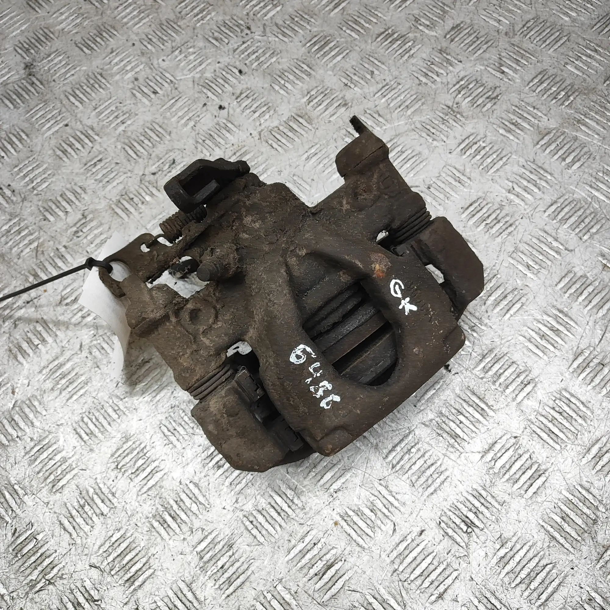 Renault Master Brake caliper — rear left Brake caliper — rear left — RENAULT MASTER (III...