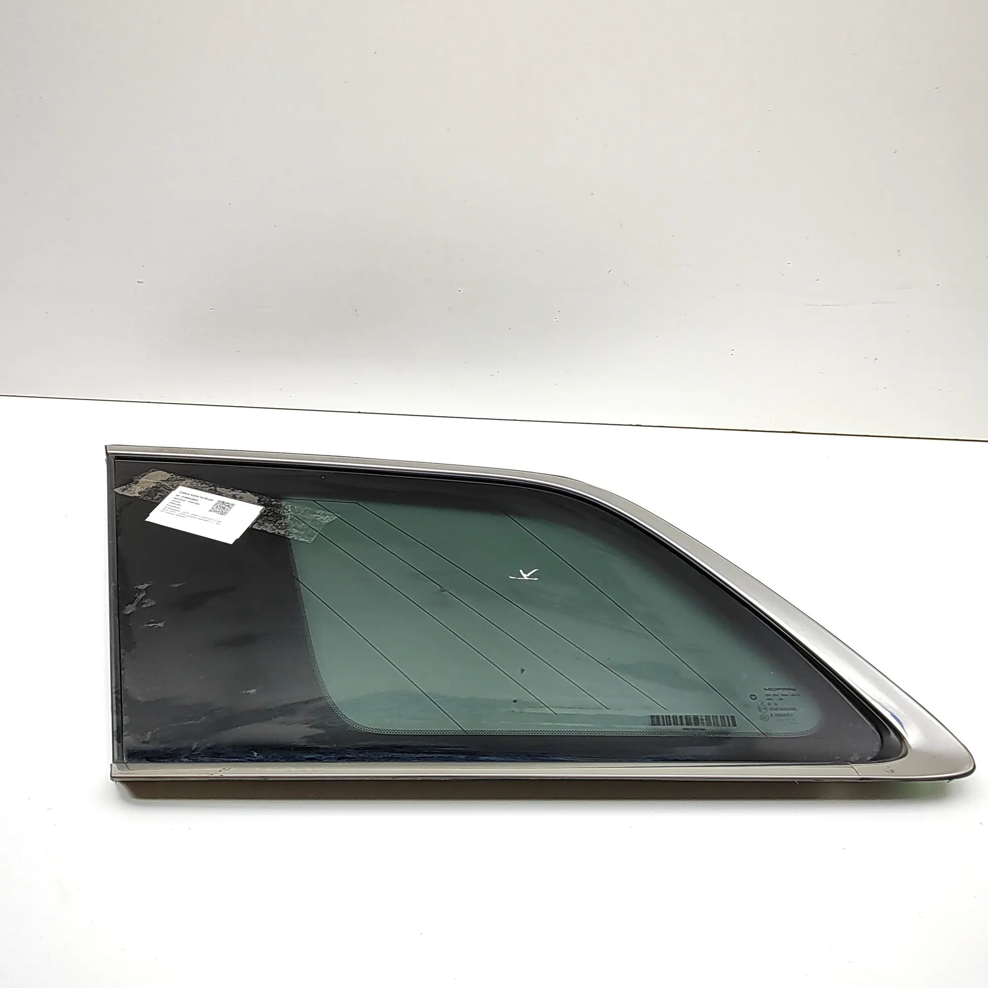 Jeep Grand Cherokee (WK) Rear Left Quarter Window Rear Left Quarter Window — JEEP GRAND CHEROKEE ...