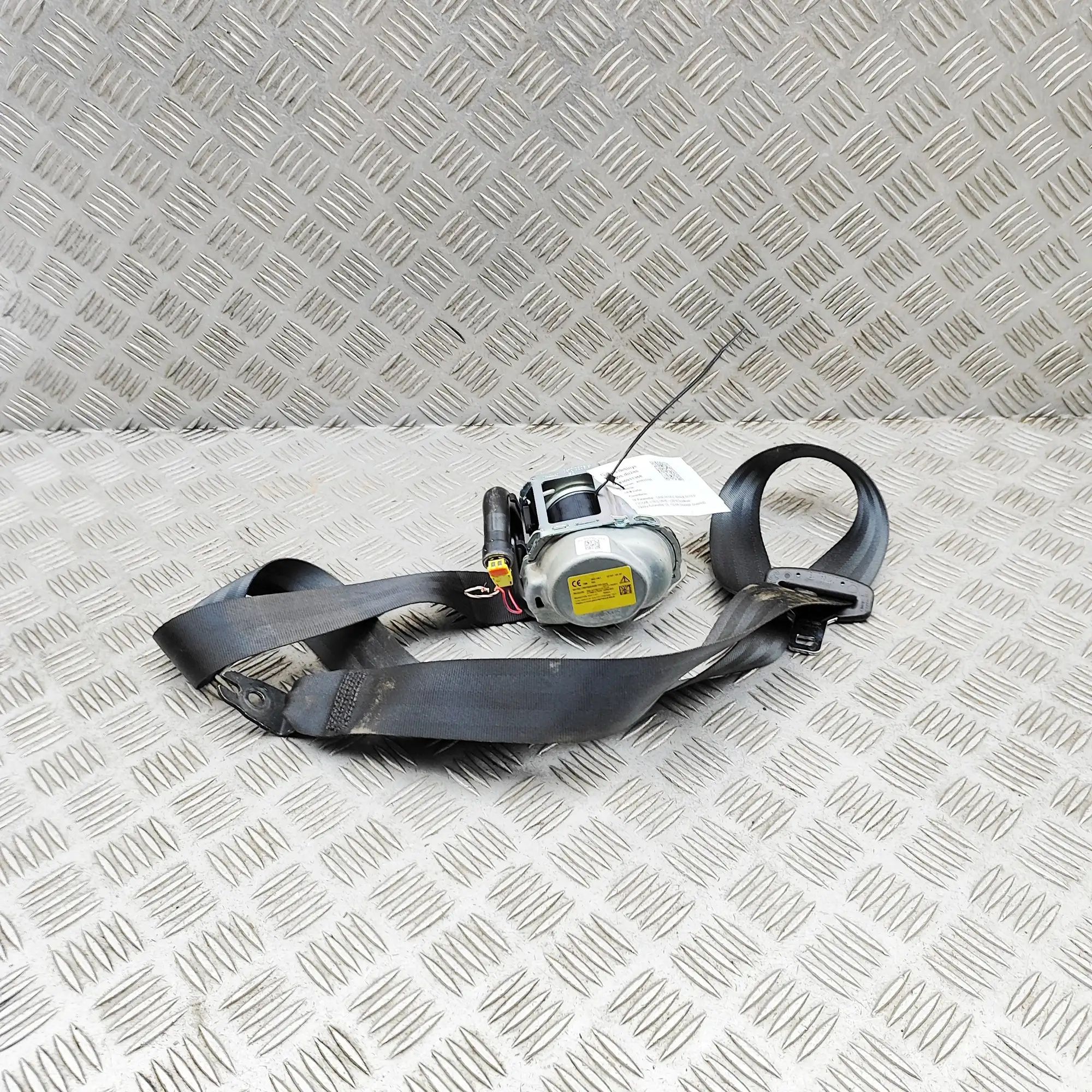 Land Rover Range Rover Evoque Rear Right Seatbelt Rear Right Seatbelt — LAND ROVER RANGE ROVER EV...