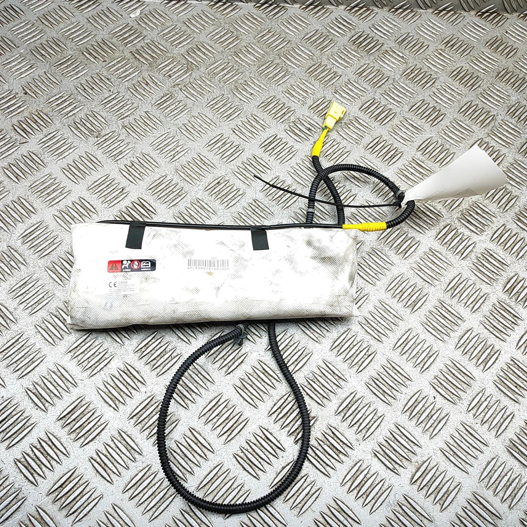 Nissan Leaf Seat airbag (SRS) — front left Seat airbag (SRS) — front left — NISSAN LEAF (Z...