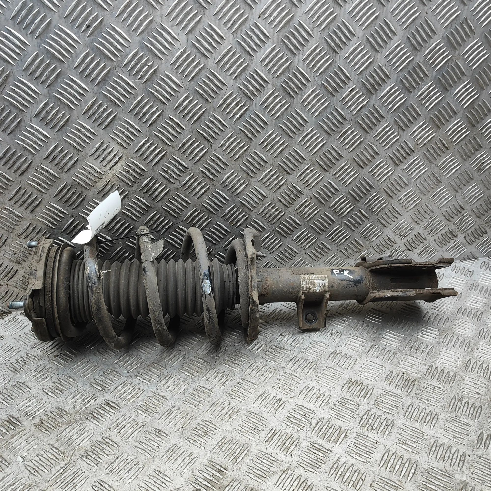 Kia Sorento Shock absorber — front left Shock absorber — front left — KIA SORENTO (III ...