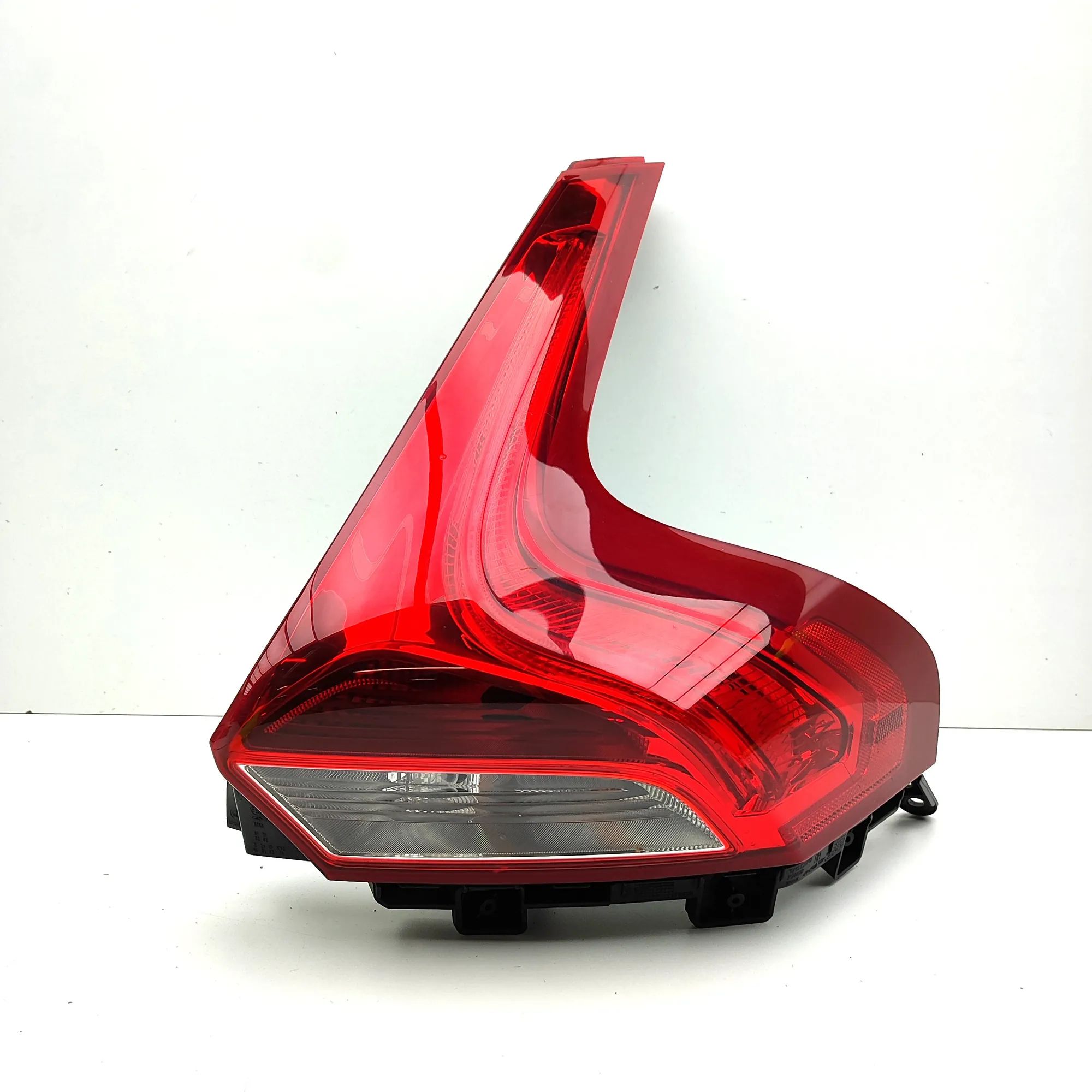 Volvo V40 Rear Right Tail Light Rear Right Tail Light — VOLVO V40 (Hatchback) (...