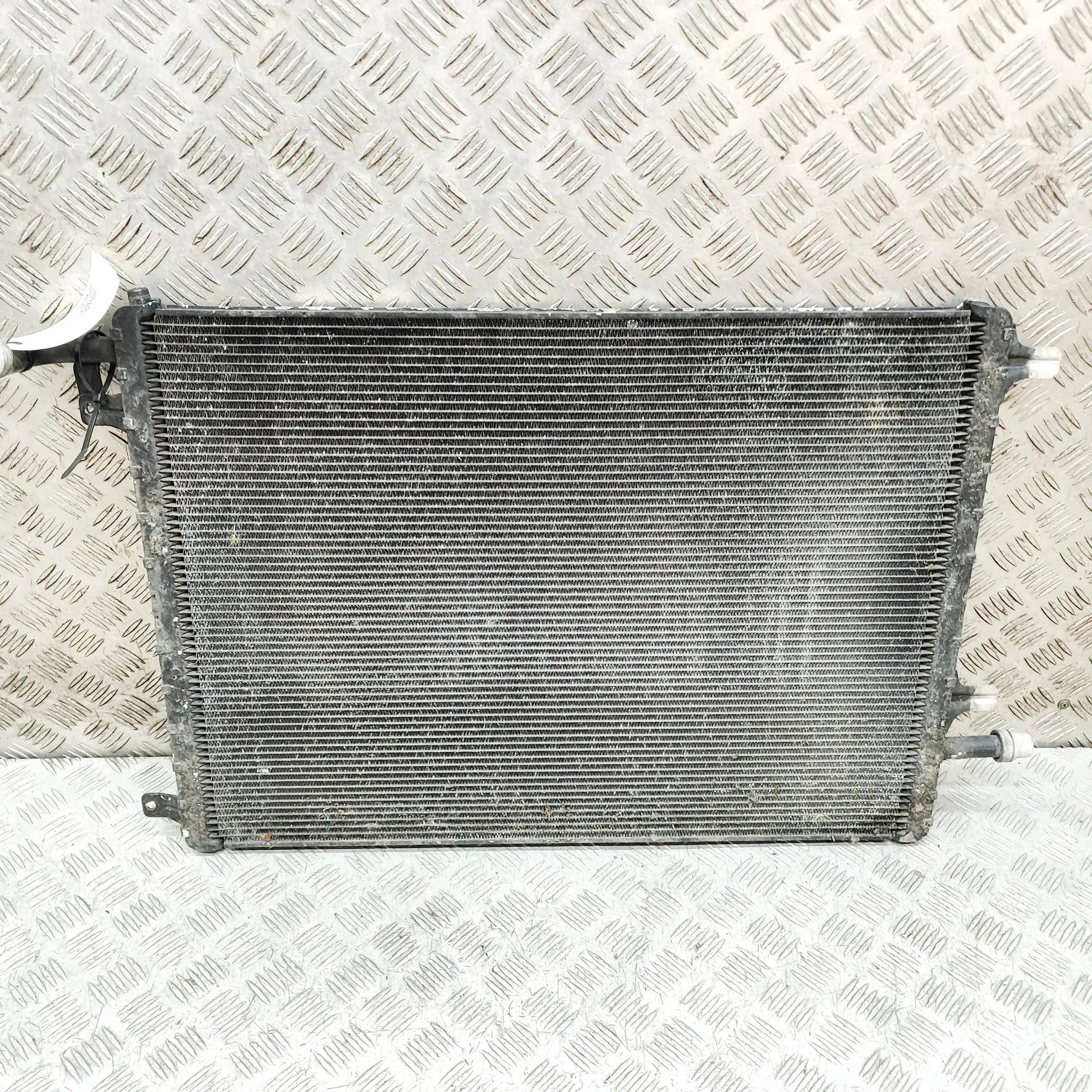 Land Rover Range Rover Evoque Intercooler radiator Intercooler radiator — LAND ROVER RANGE ROVER E...
