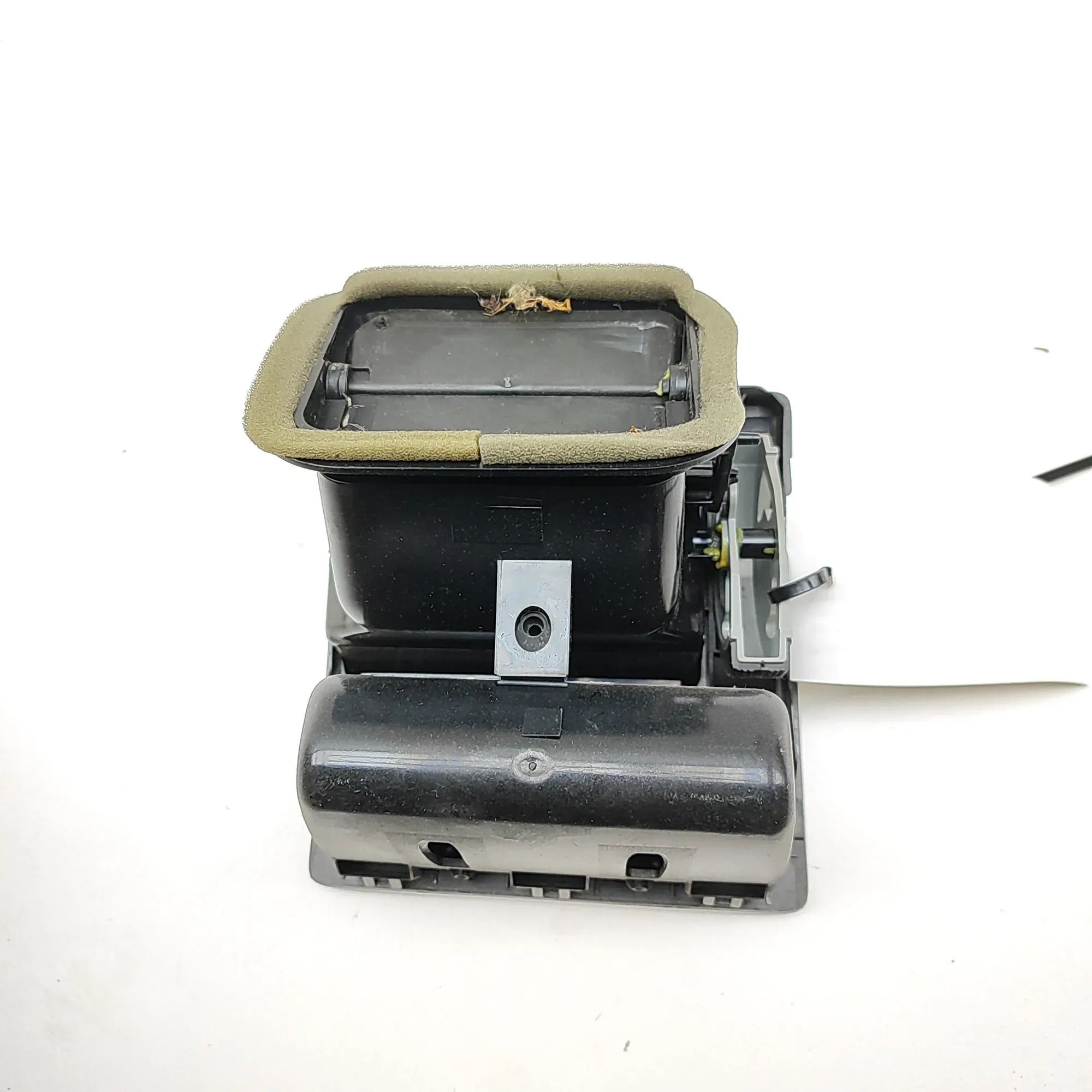 Volkswagen Transporter (T5, Caravelle, Multivan) Dashboard Air Vents Dashboard Air Vents — VW TRANSPORTER (V T5 Van)...
