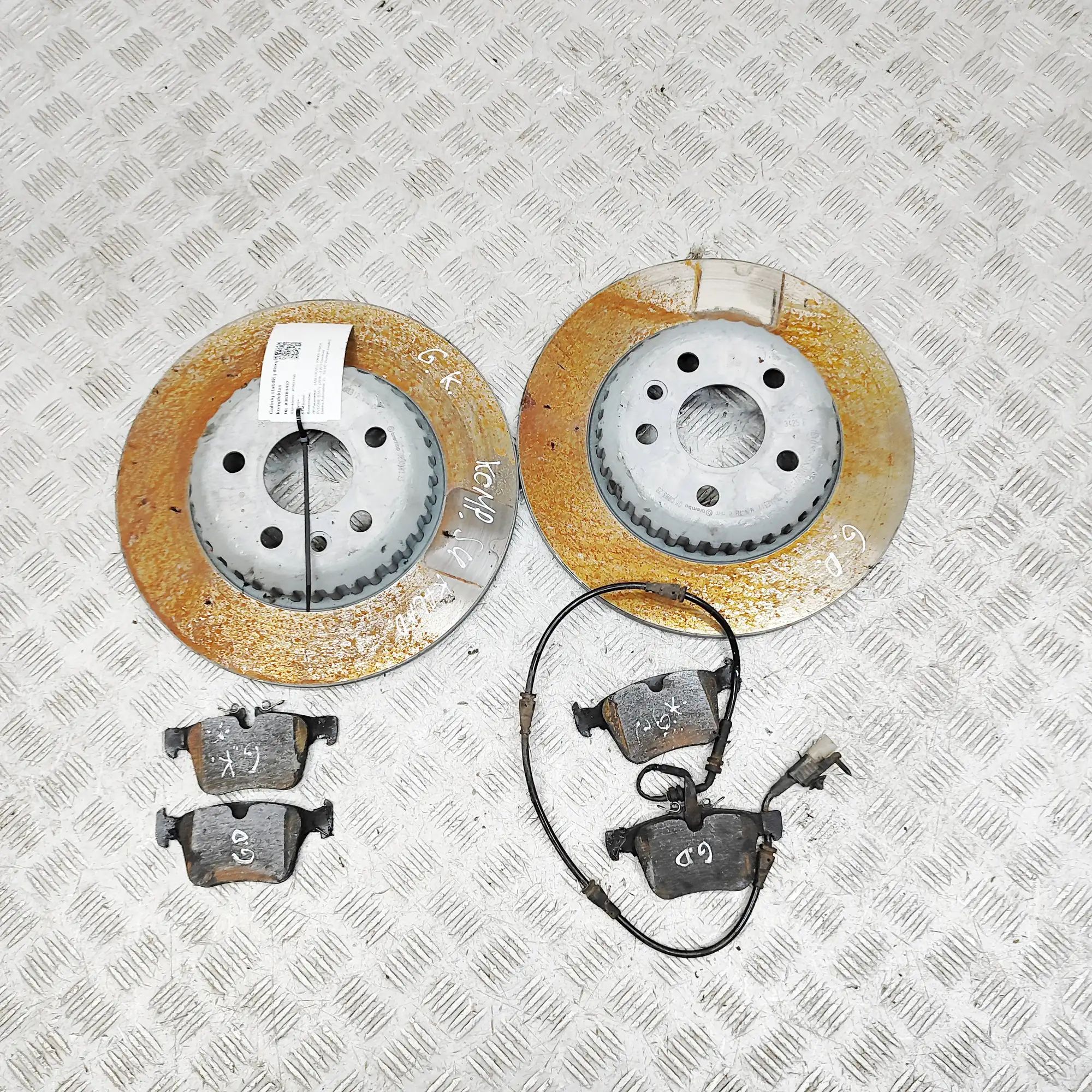 Land Rover Range Rover Evoque Rear Brake Disc Kit Rear Brake Disc Kit — LAND ROVER RANGE ROVER EV...