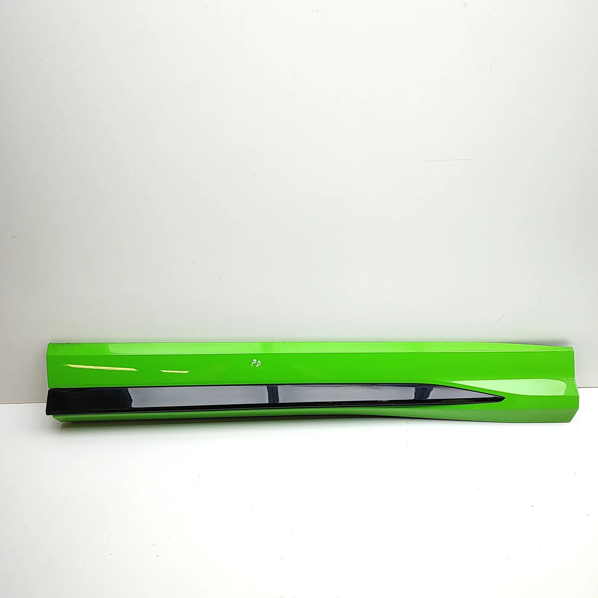 Audi Q3 (F3) Bumper moulding — front right Bumper moulding — front right — AUDI Q3 (Sportb...
