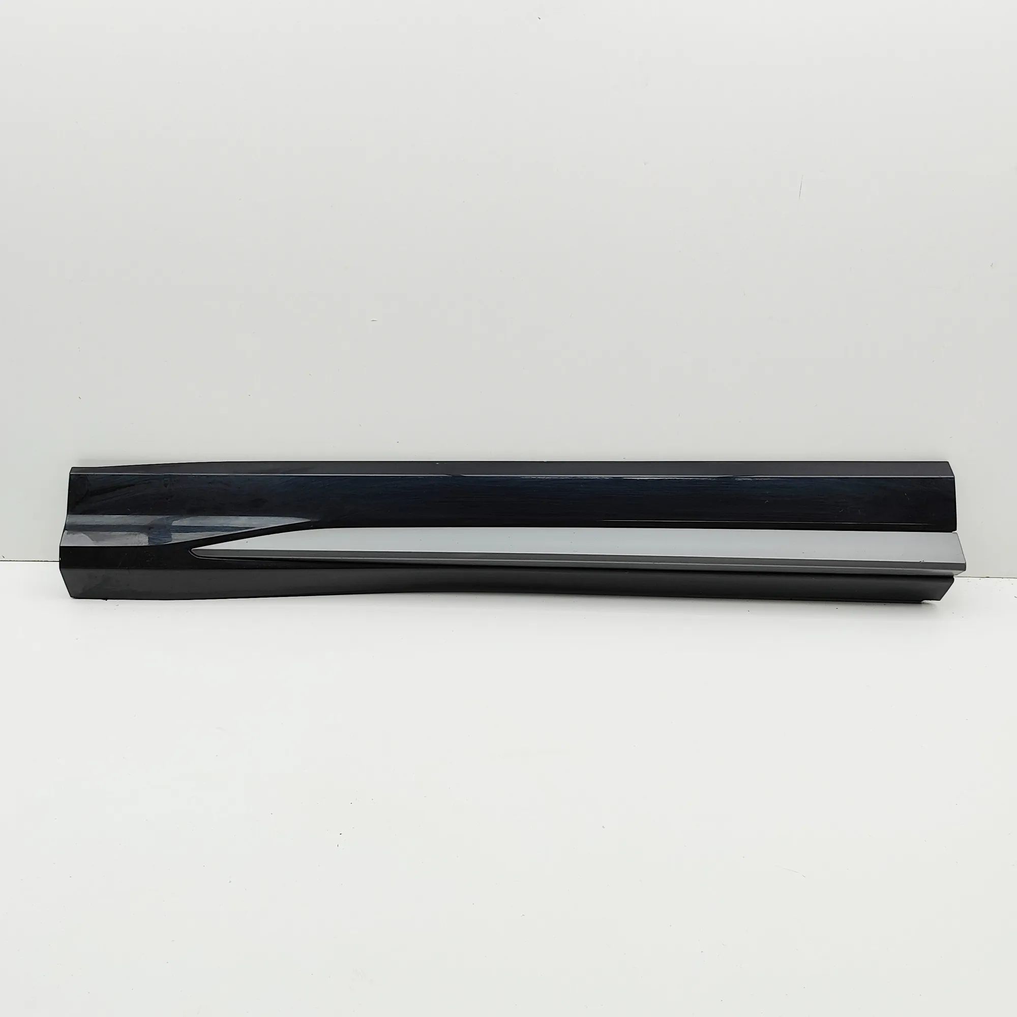 Audi Q3 (F3) Front Left Door Lower Molding Front Left Door Lower Molding — AUDI Q3 (F3) (2...