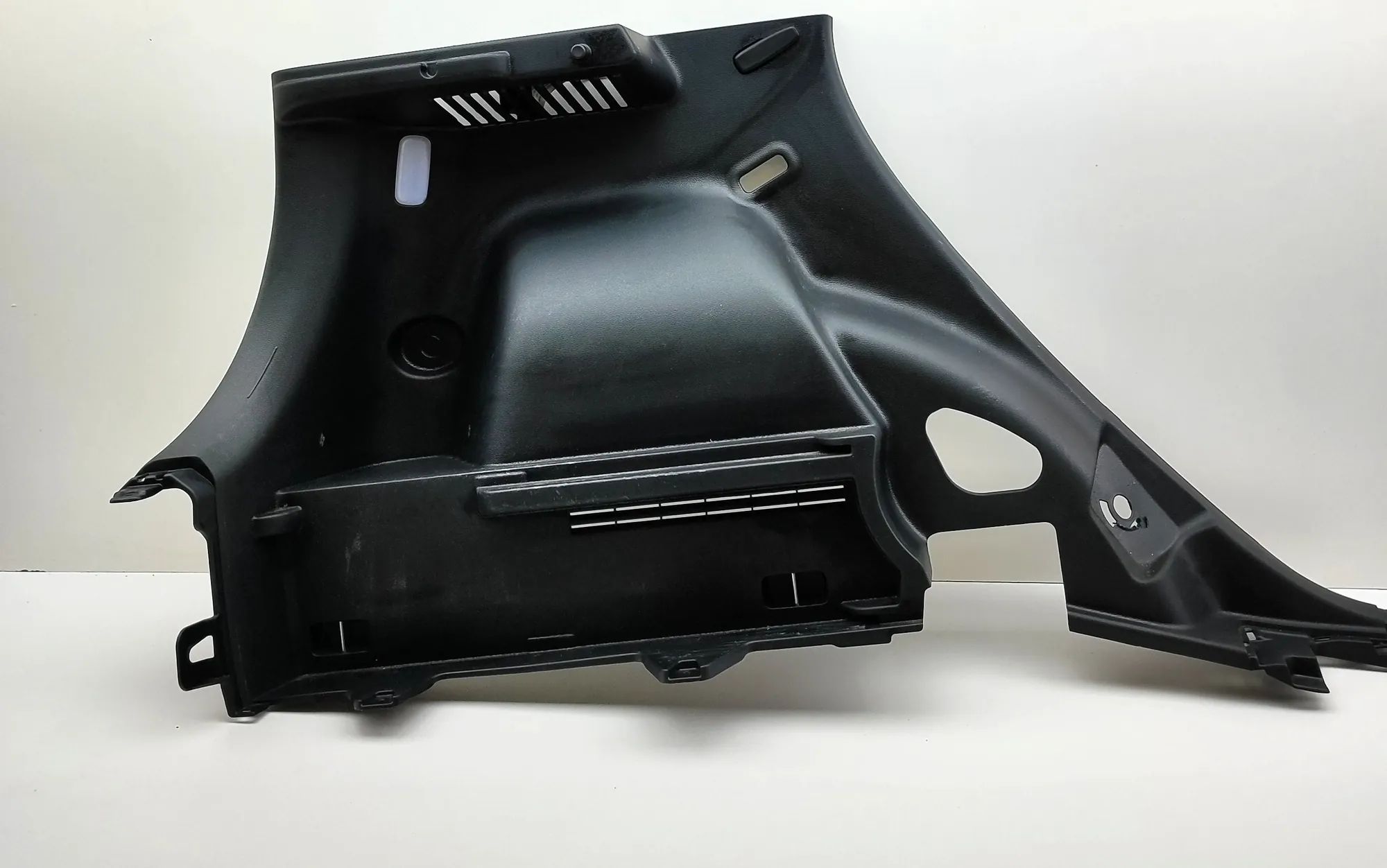 Kia Soul Left Side Trunk Trim Left Side Trunk Trim — KIA SOUL (III SK3) (2019...