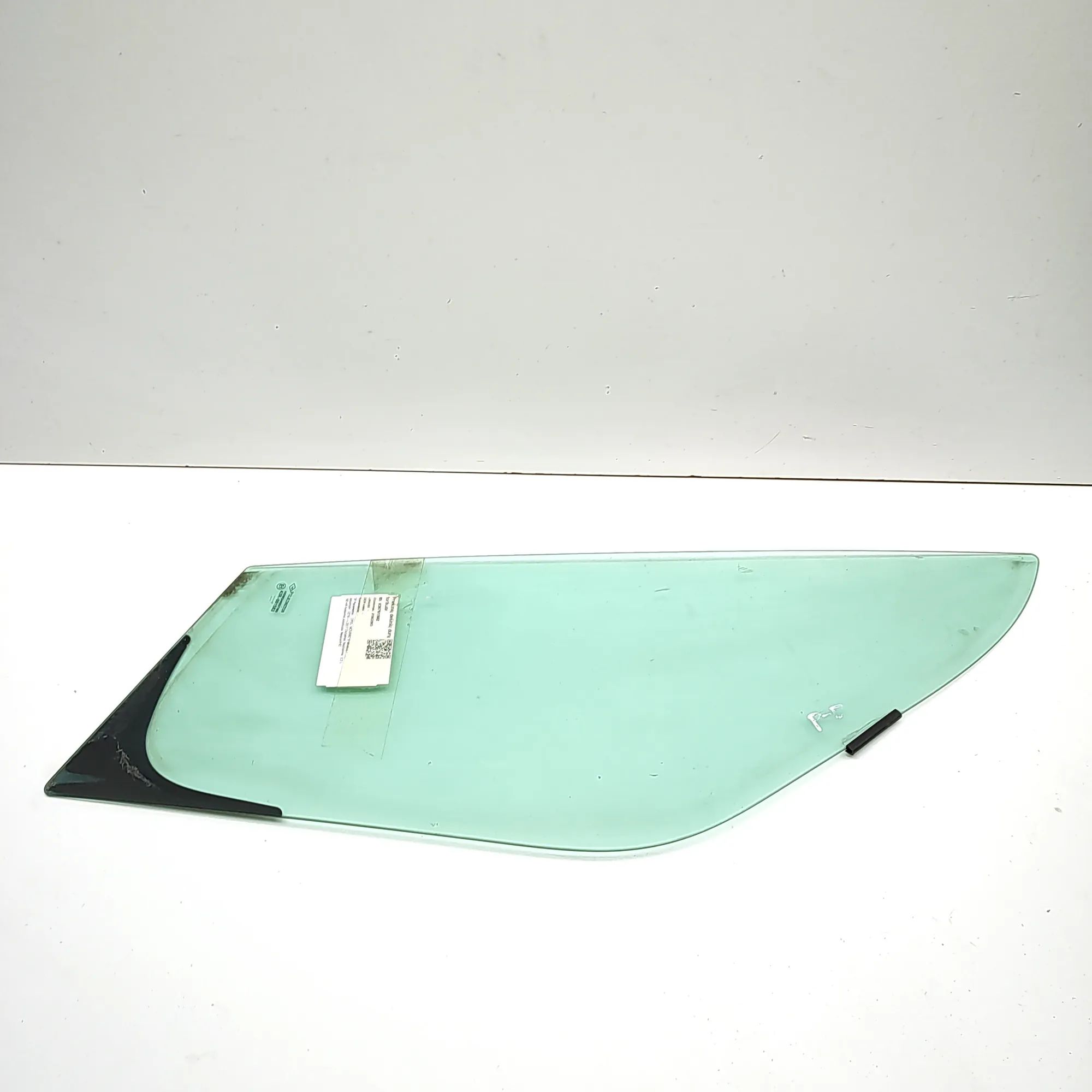Opel Movano (B) Door quarter window — front right Door quarter window — front right — OPEL MOVANO...