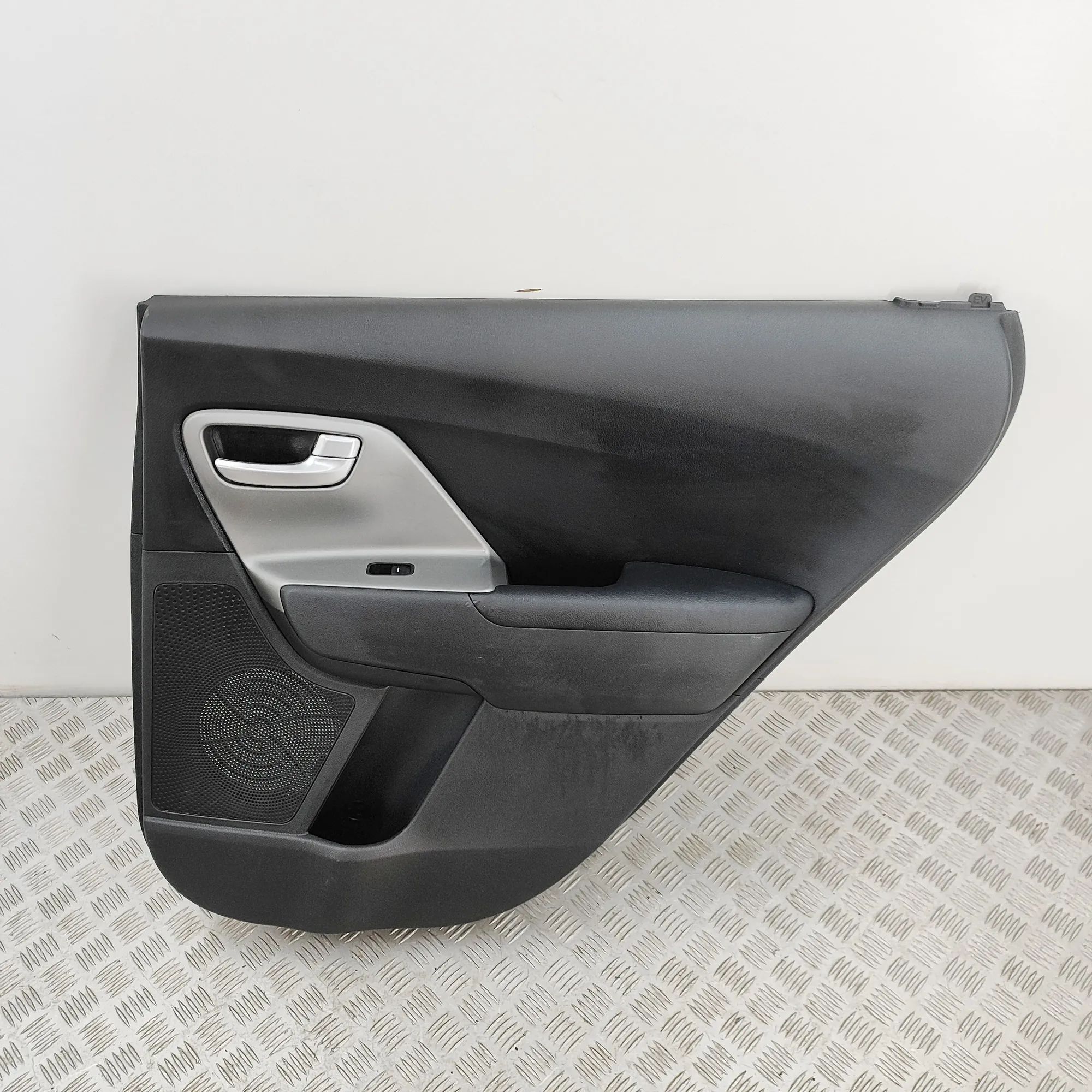Kia Niro Rear Right Door Panel Rear Right Door Panel — KIA NIRO (2016-...) — 8...