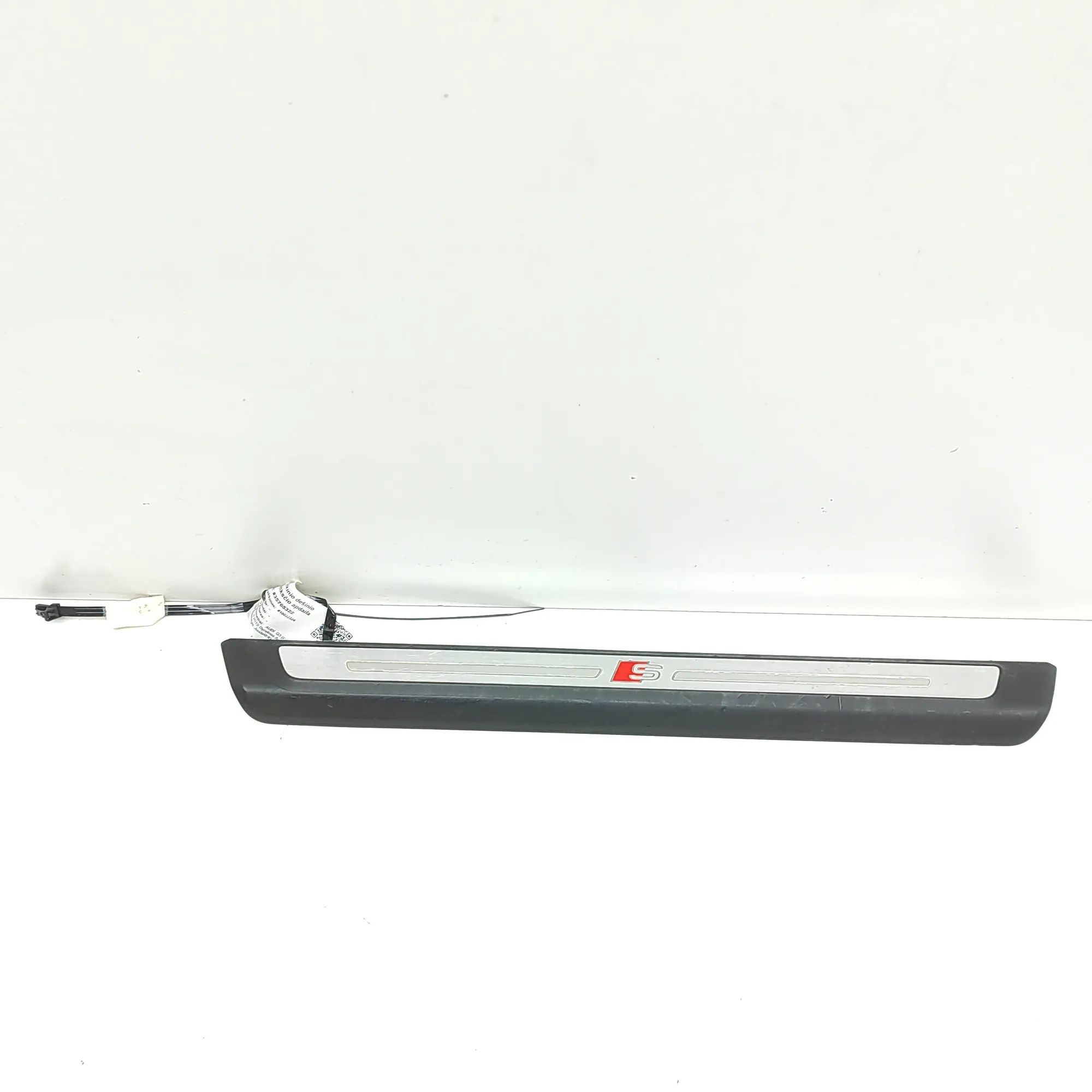 Audi Q3 (F3) Sill trim — front right Sill trim — front right — AUDI Q3 (F3) (2018-.....