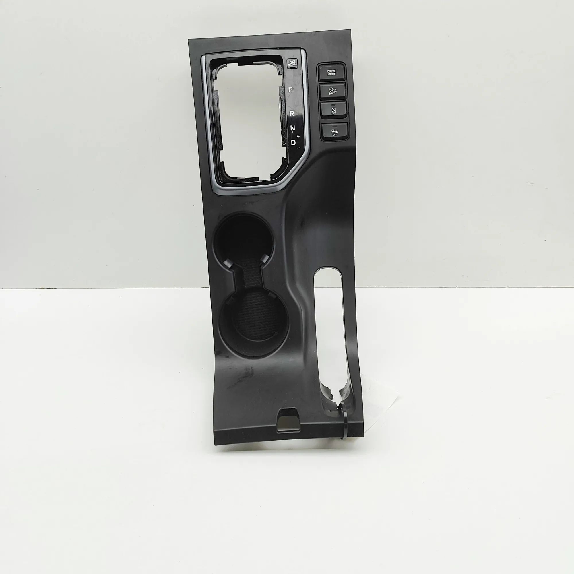 Hyundai Tucson Centre console trim Centre console trim — HYUNDAI TUCSON (TL, TLE) ...