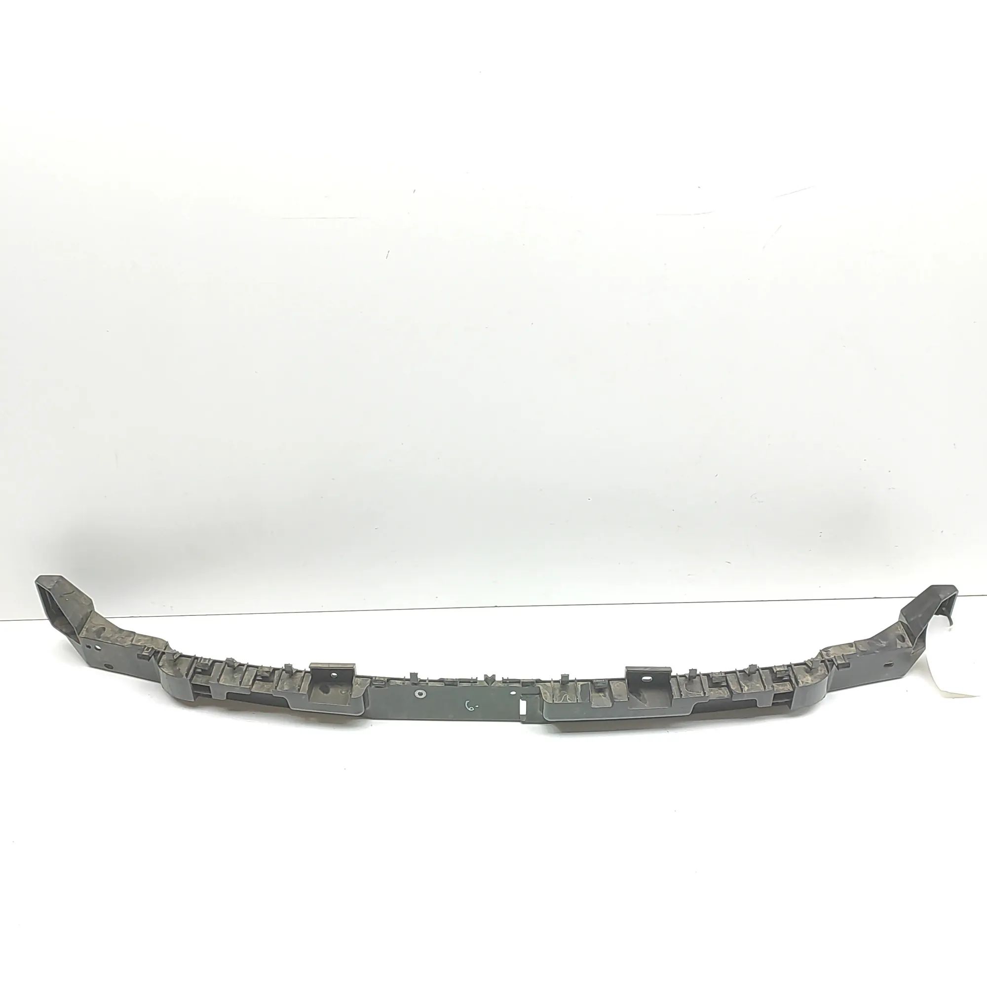 Tesla Model Y Rear Bumper Middle Bracket