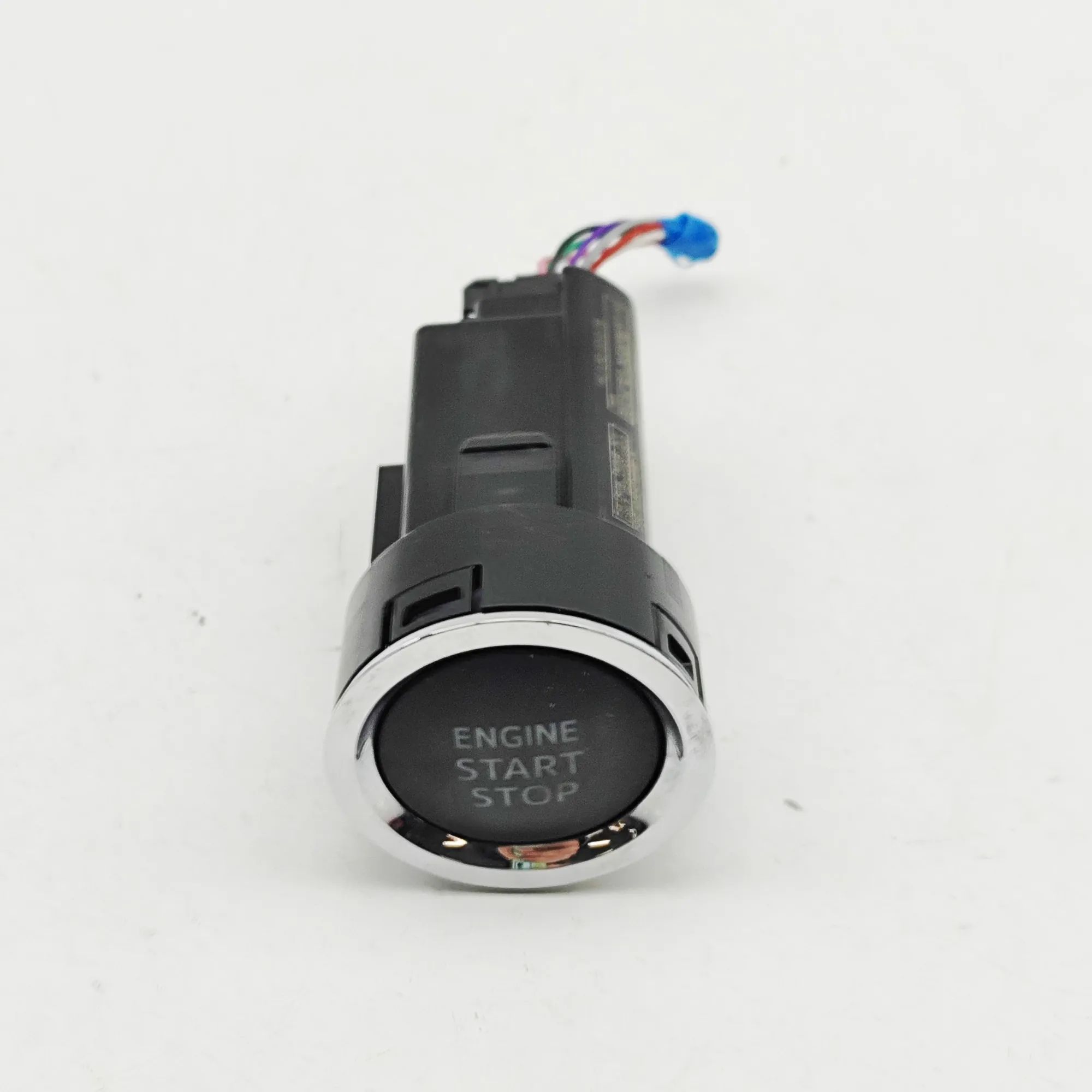 Toyota Land Cruiser 150 Engine start button Engine start button — TOYOTA LAND CRUISER (_J15...
