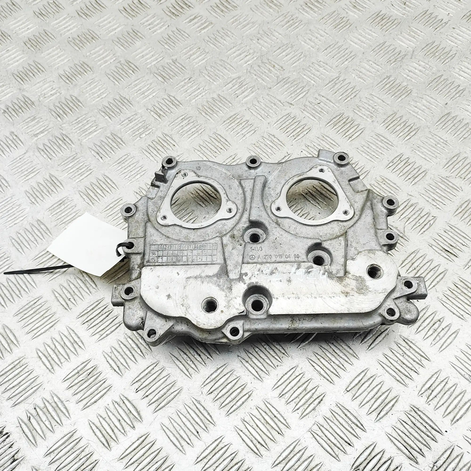 Mercedes-Benz CLA (C117) Timing chain cover