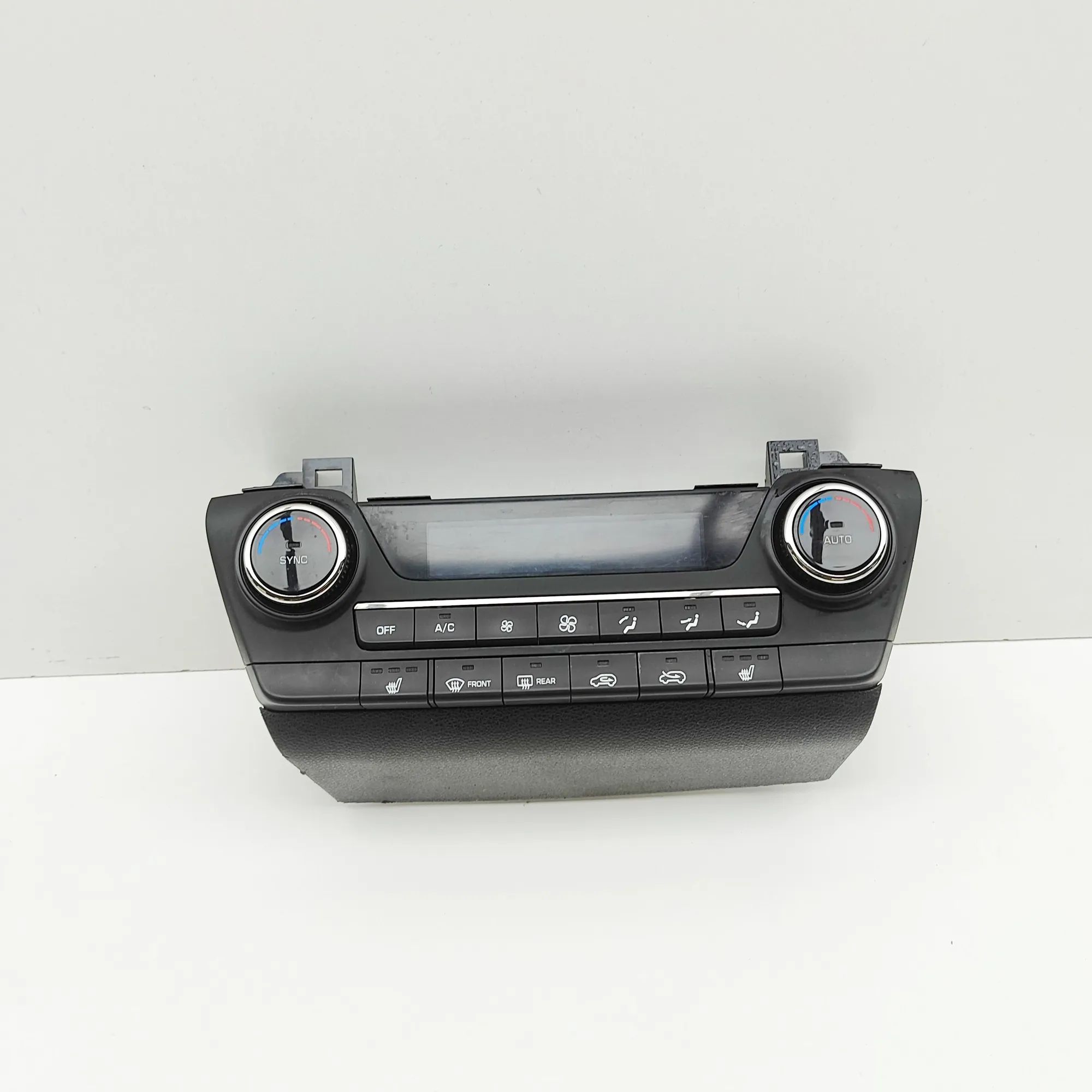 Hyundai Tucson Climate control unit Climate control unit — HYUNDAI TUCSON (TL, TLE)...