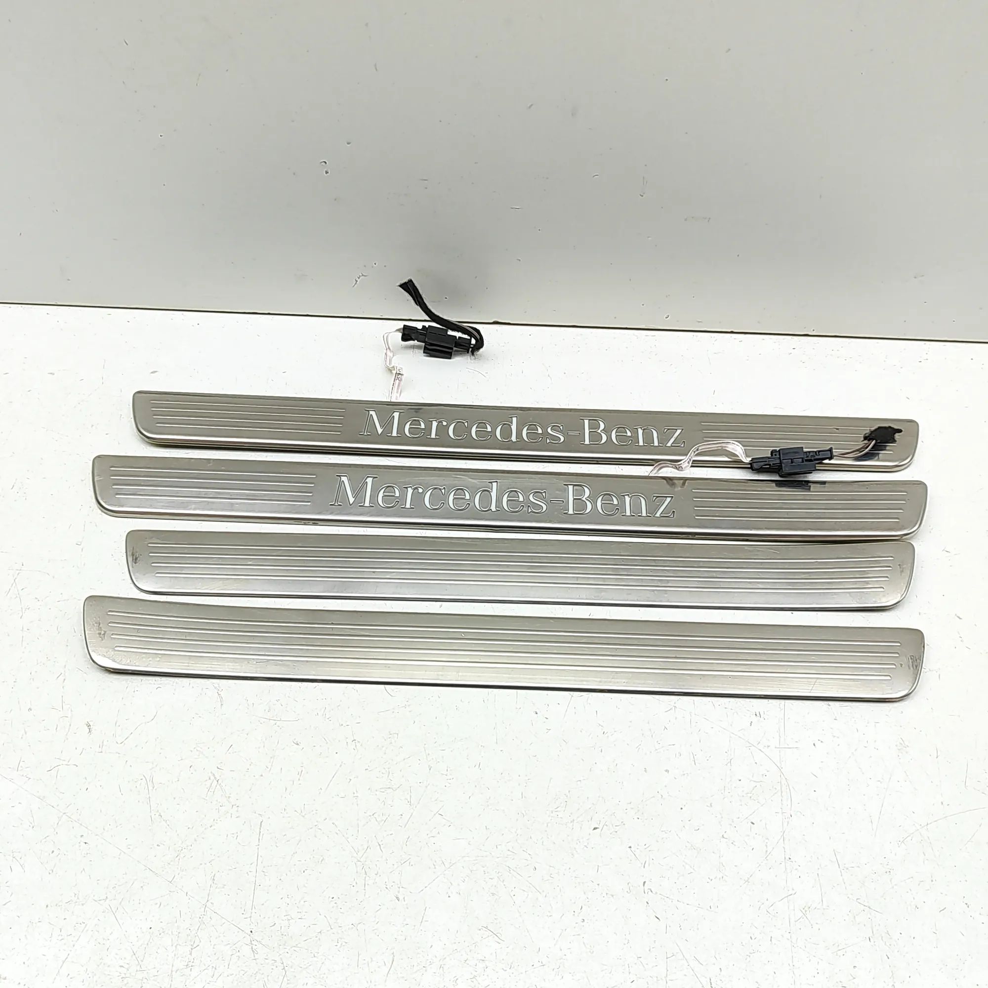 Mercedes-Benz GL / GLS (X166) Door Sill Trim Kit Door Sill Trim Kit — MERCEDES BENZ GLS (X166) (...