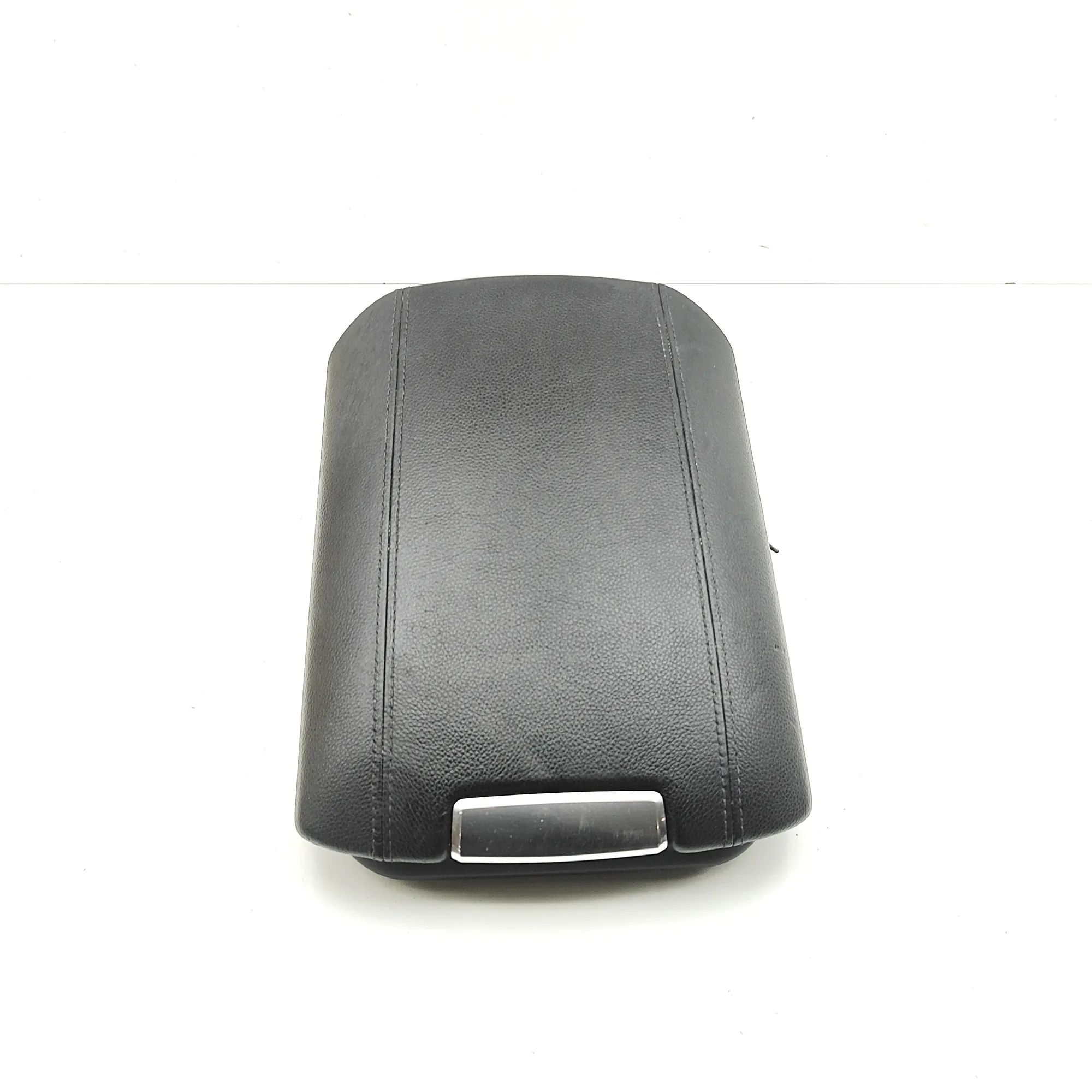 Porsche Cayenne Käetugi, tagaistmes Armrest — PORSCHE CAYENNE (92A) (2010-...) — 95...