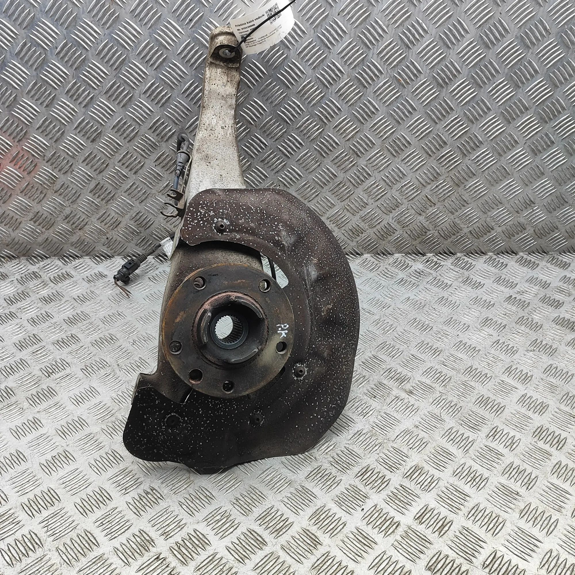 Porsche Cayenne Front Left Wheel Hub Front Left Wheel Hub — PORSCHE CAYENNE (92A) (2...