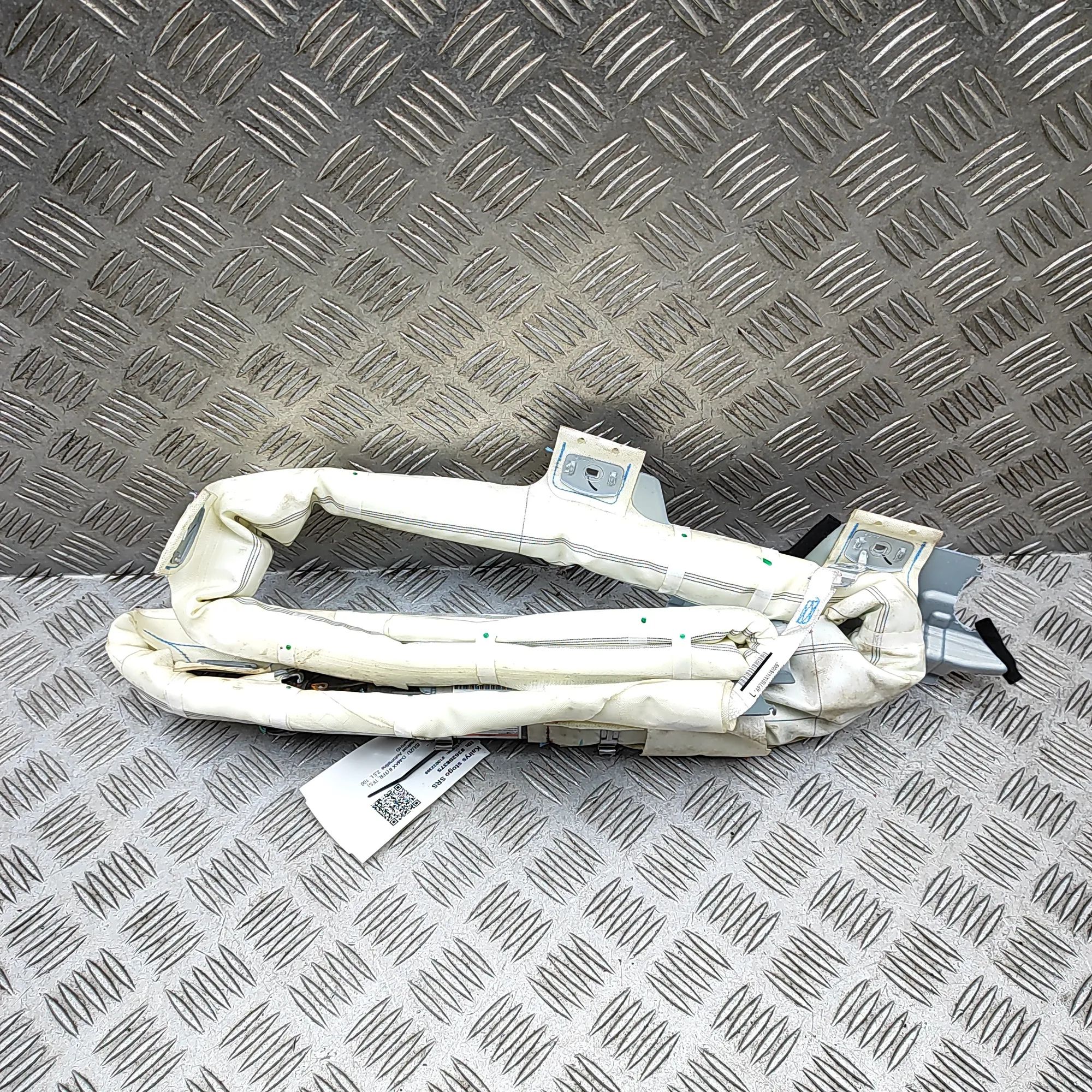 Isuzu D-Max Left Side Roof Safety Curtain SRS Left Side Roof Safety Curtain SRS — ISUZU D-MAX...