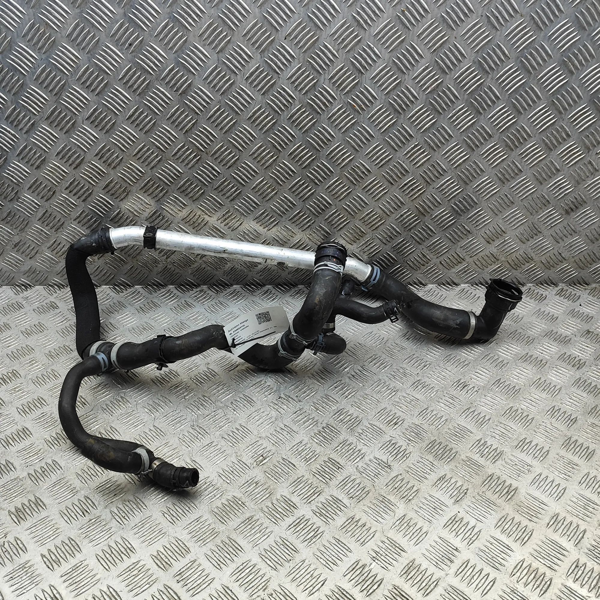 Audi Q5 (GU) Jäähdytysnesteletku Coolant hose — AUDI Q5 (GUB) (2025-...) — 8B312...