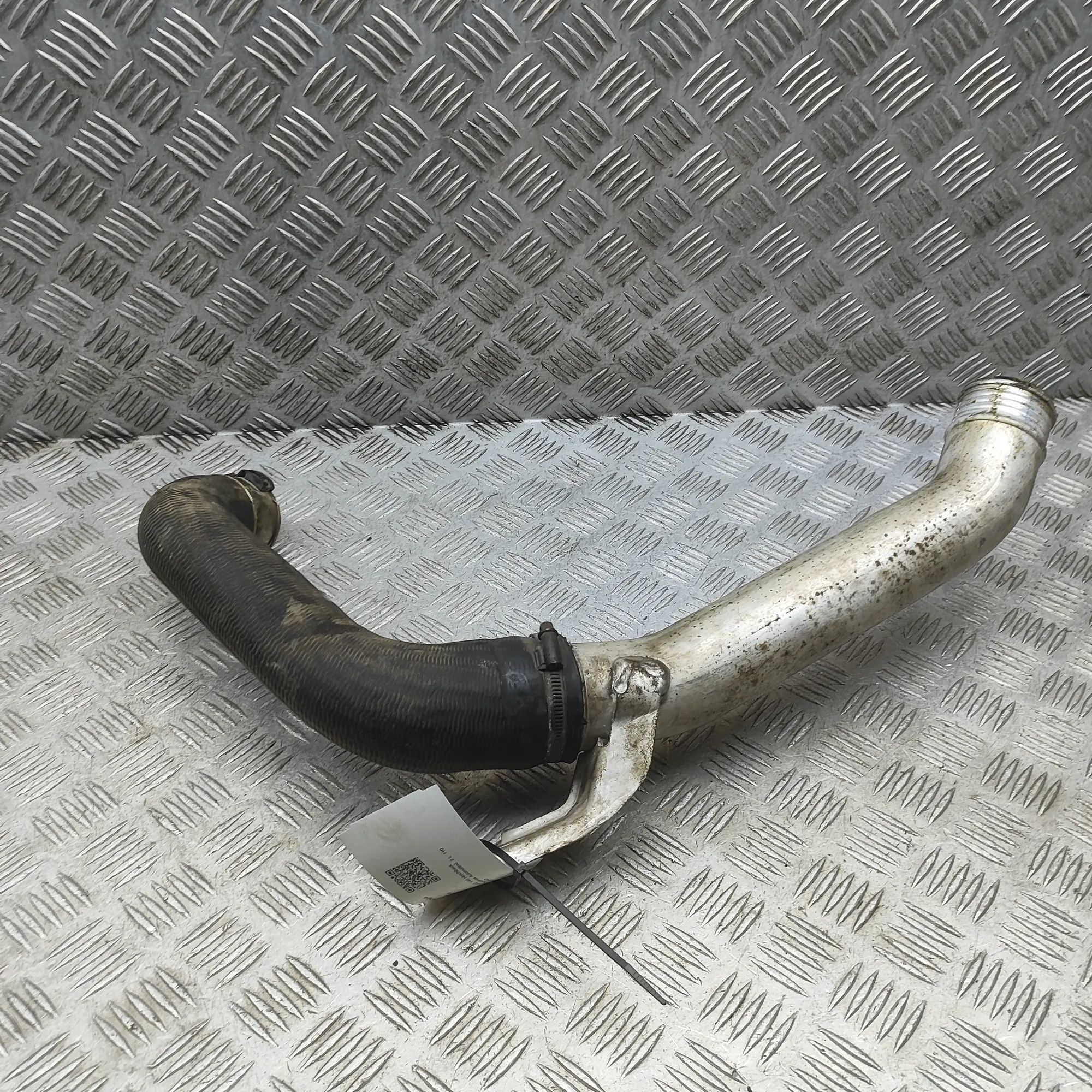 Volvo V40 Intercooler Hose Pipe Intercooler Hose Pipe — VOLVO V40 (Hatchback) (...
